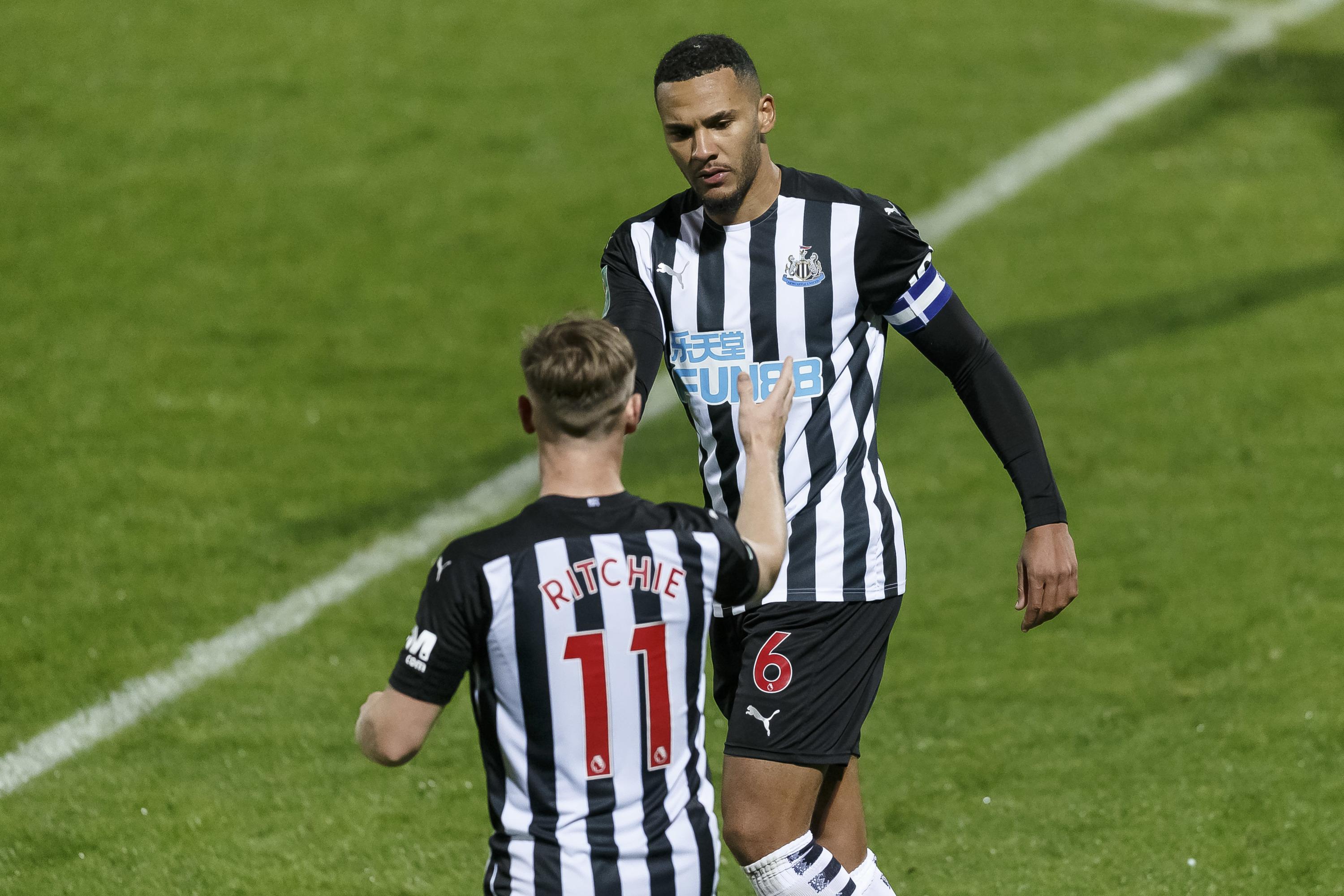 Premier League : un joueur de Newcastle attaqué avec son frère et menacé de mort par un gang lors d'une bagarre
