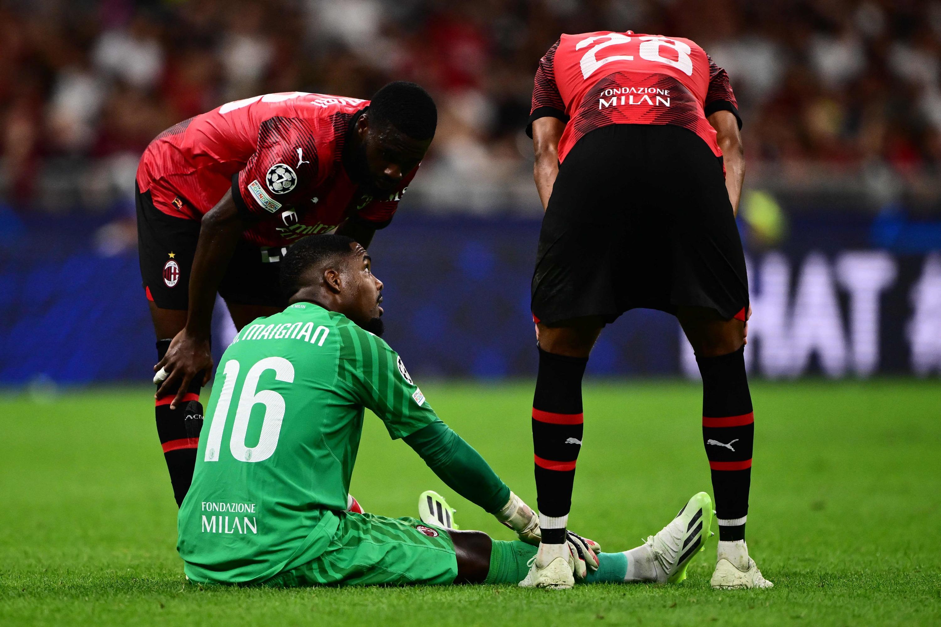 Ligue des champions : Mike Maignan sorti sur blessure lors de Milan-Newcastle