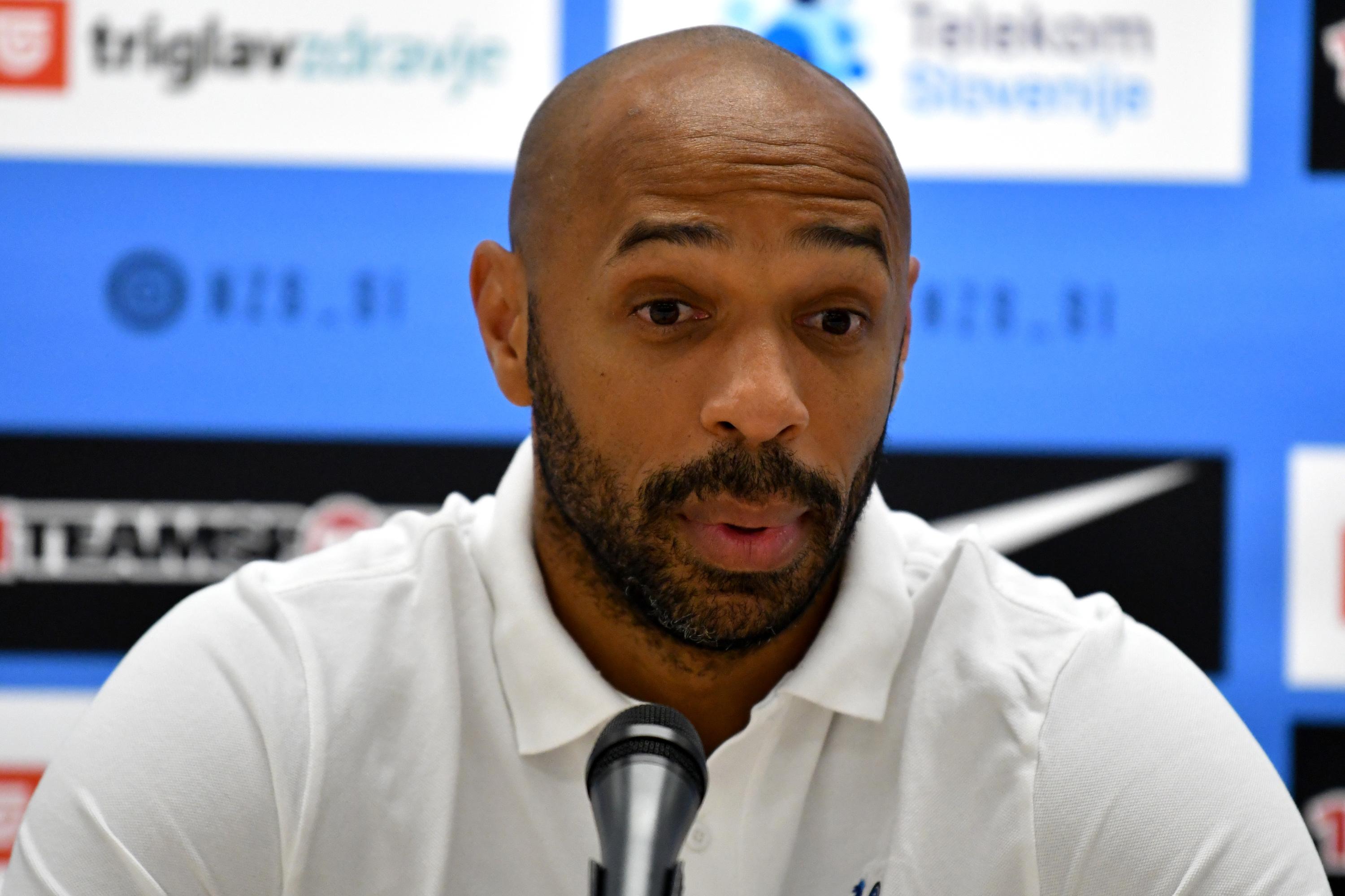 «Le rouge et blanc te vont super bien», quand Thierry Henry chambre Harry Kane avant le derby Arsenal-Tottenham
