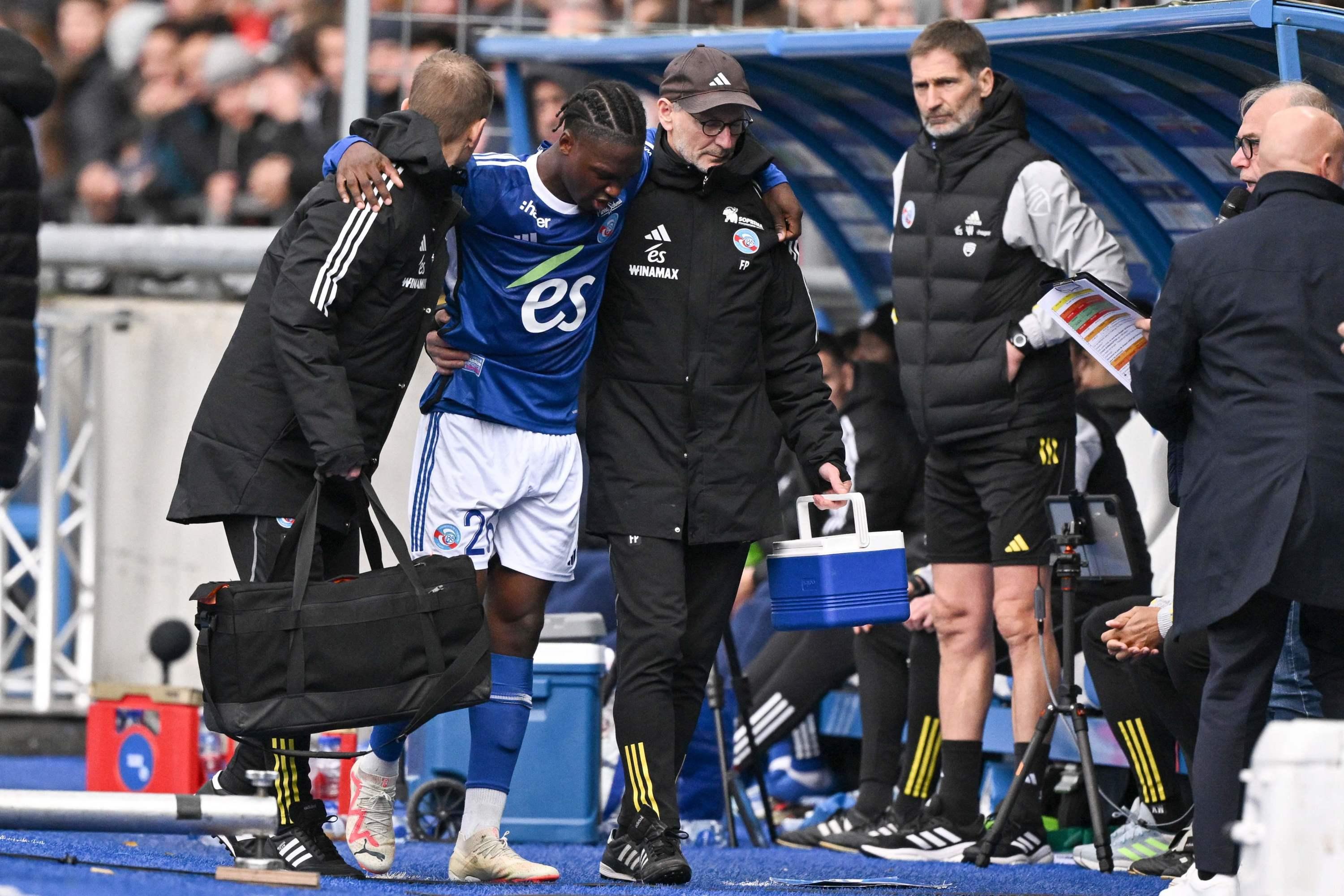 Ligue 1 : le Strasbourgeois Dilane Bakwa absent au moins six semaines