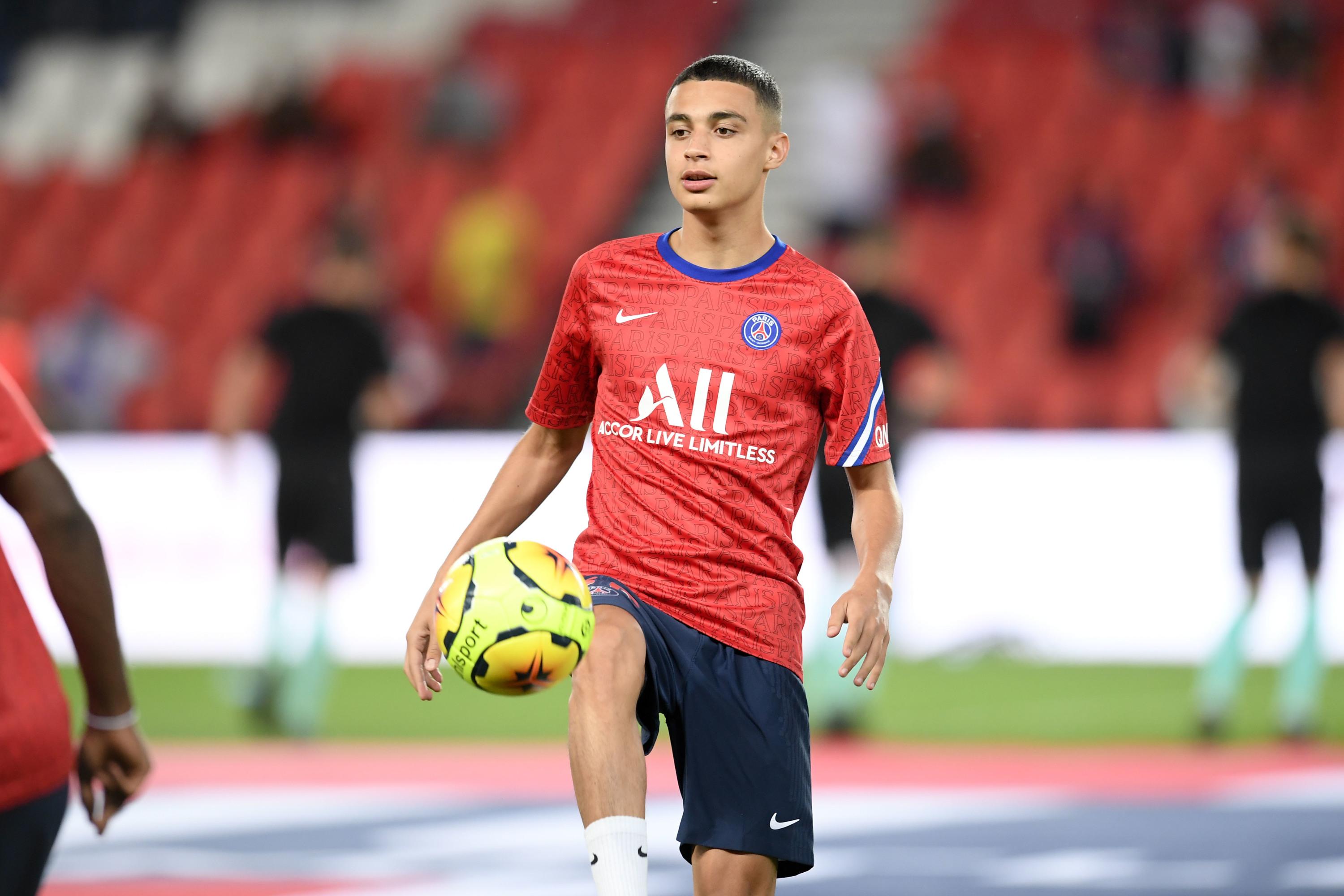 Mercato : ancien d'espoir du Barça et du PSG, Ruiz-Atil s'engage... en D2 Belge