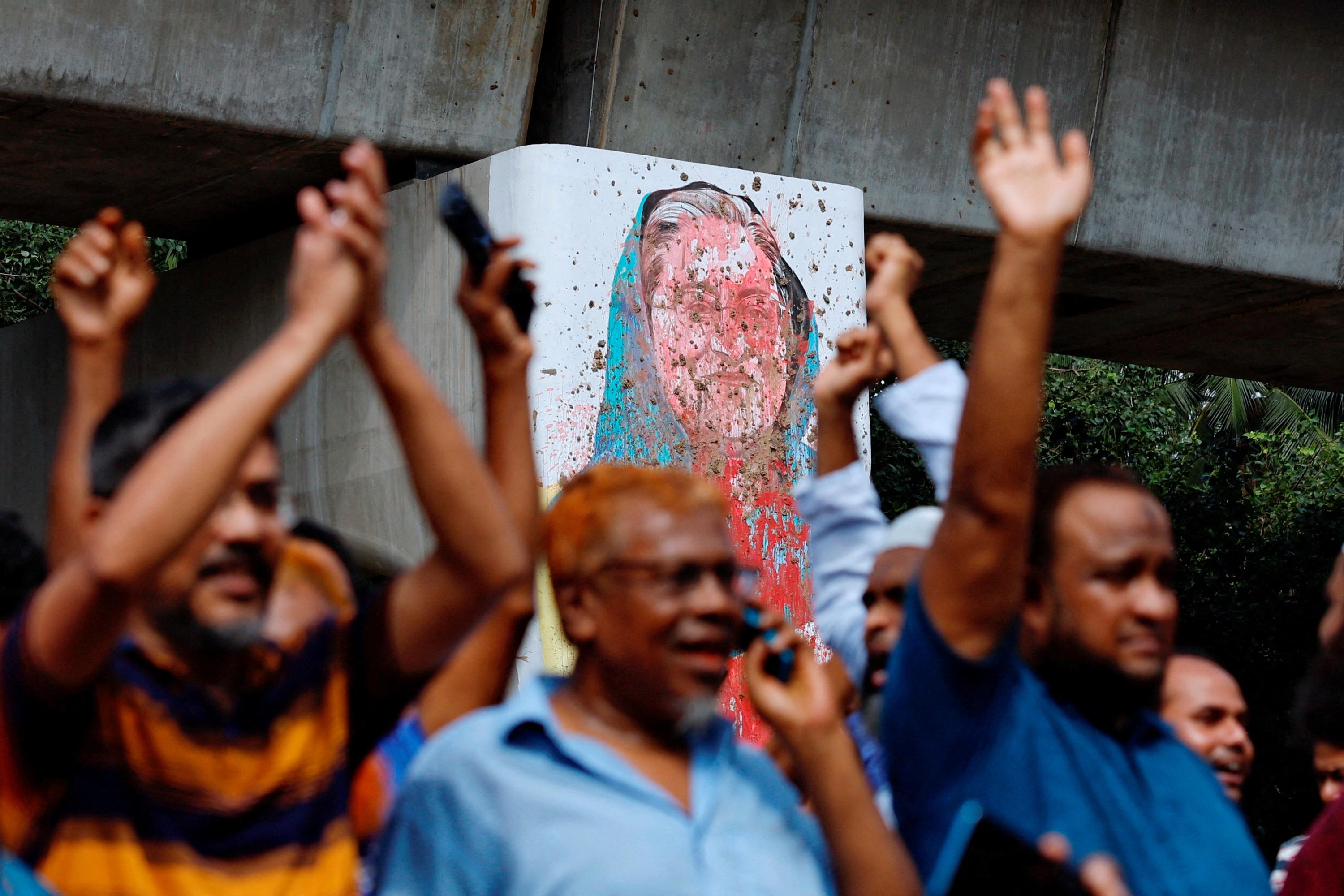 Bangladesh: «vive inquiétude» du gouvernement face aux attaques contre des minorités religieuses