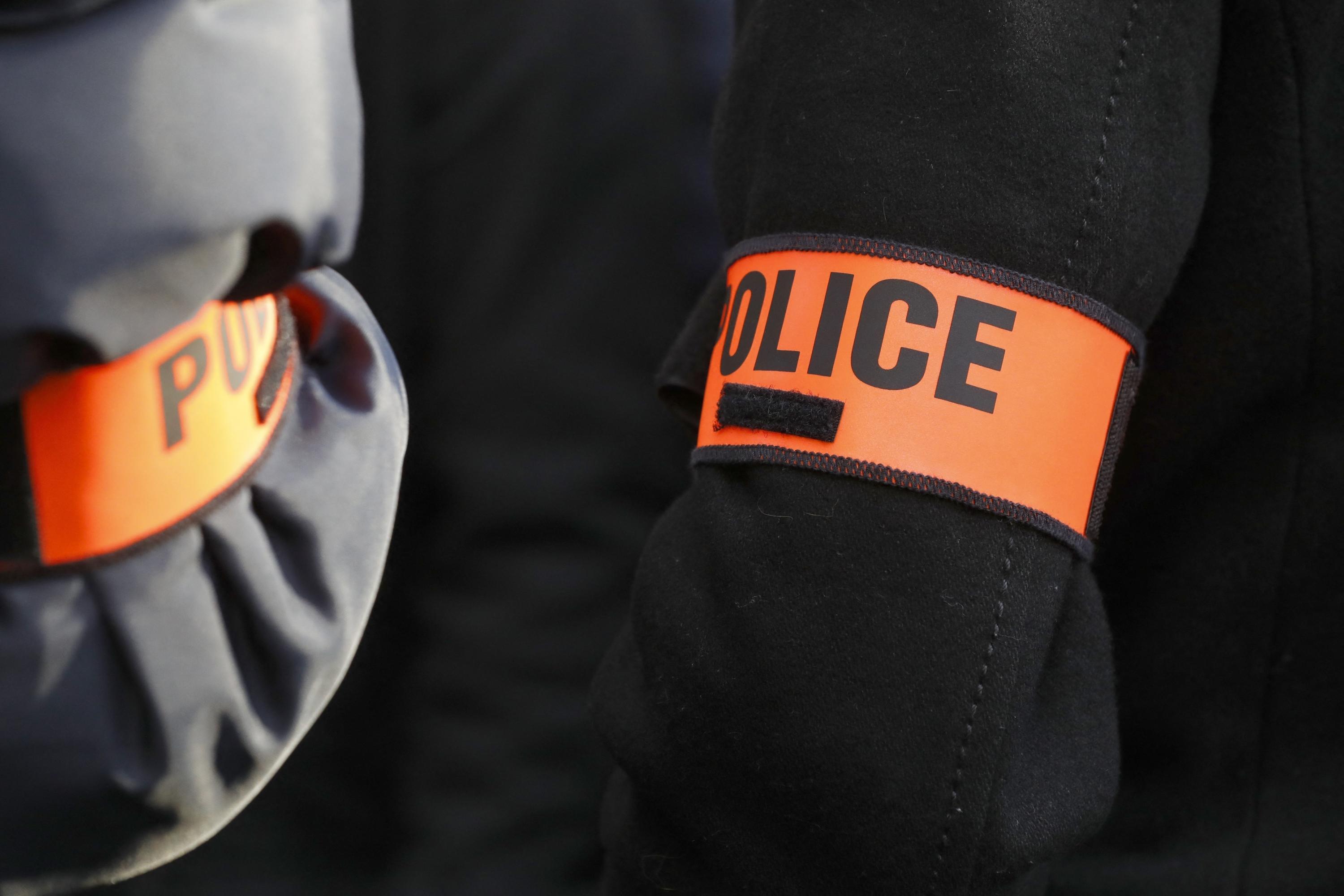 «Déchaînement de violence inouïe» : un policier hors service agressé devant son domicile en Seine-et-Marne