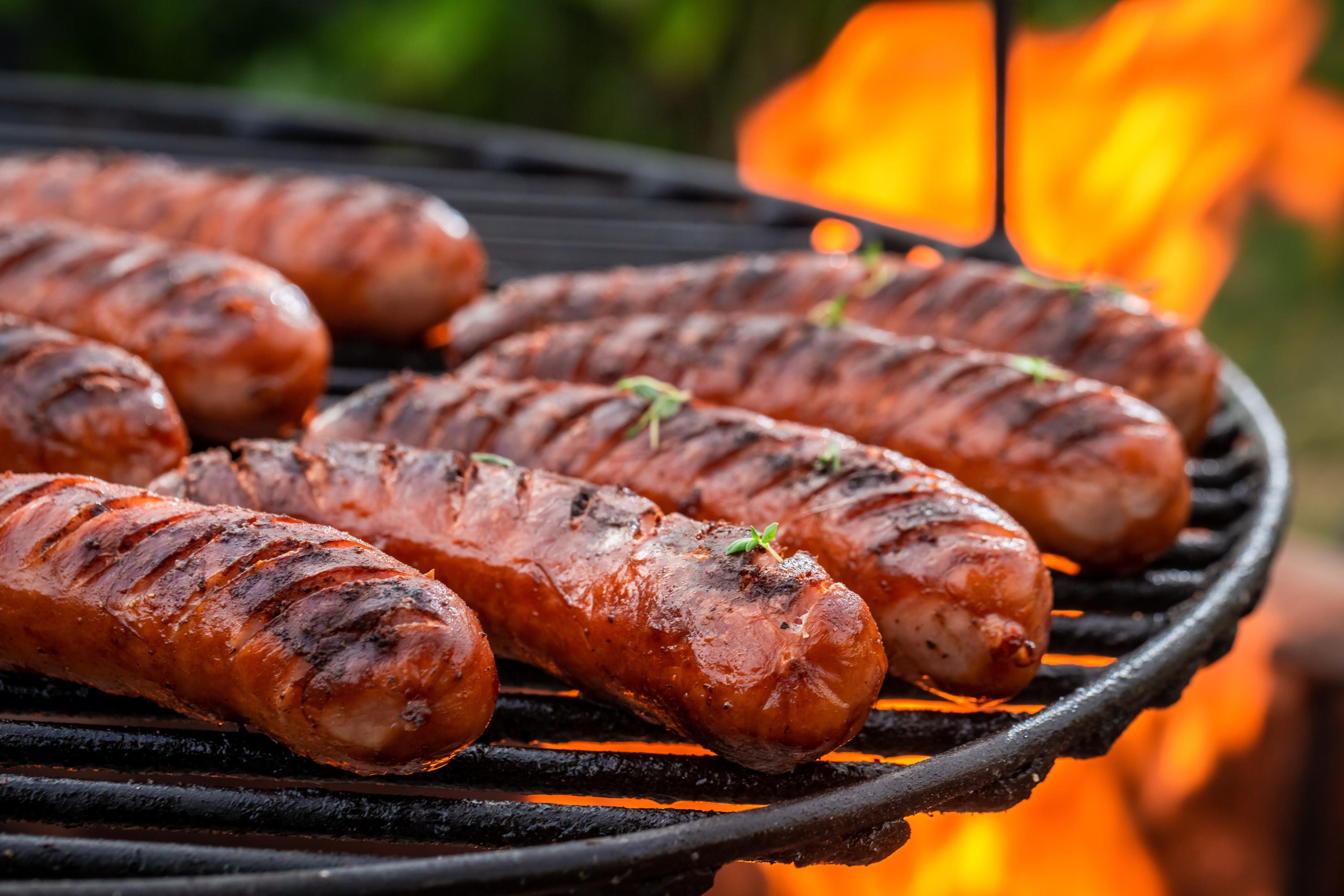 Un jeune homme opéré en urgence après avoir ingurgité une merguez Socopa contenant un fil de fer