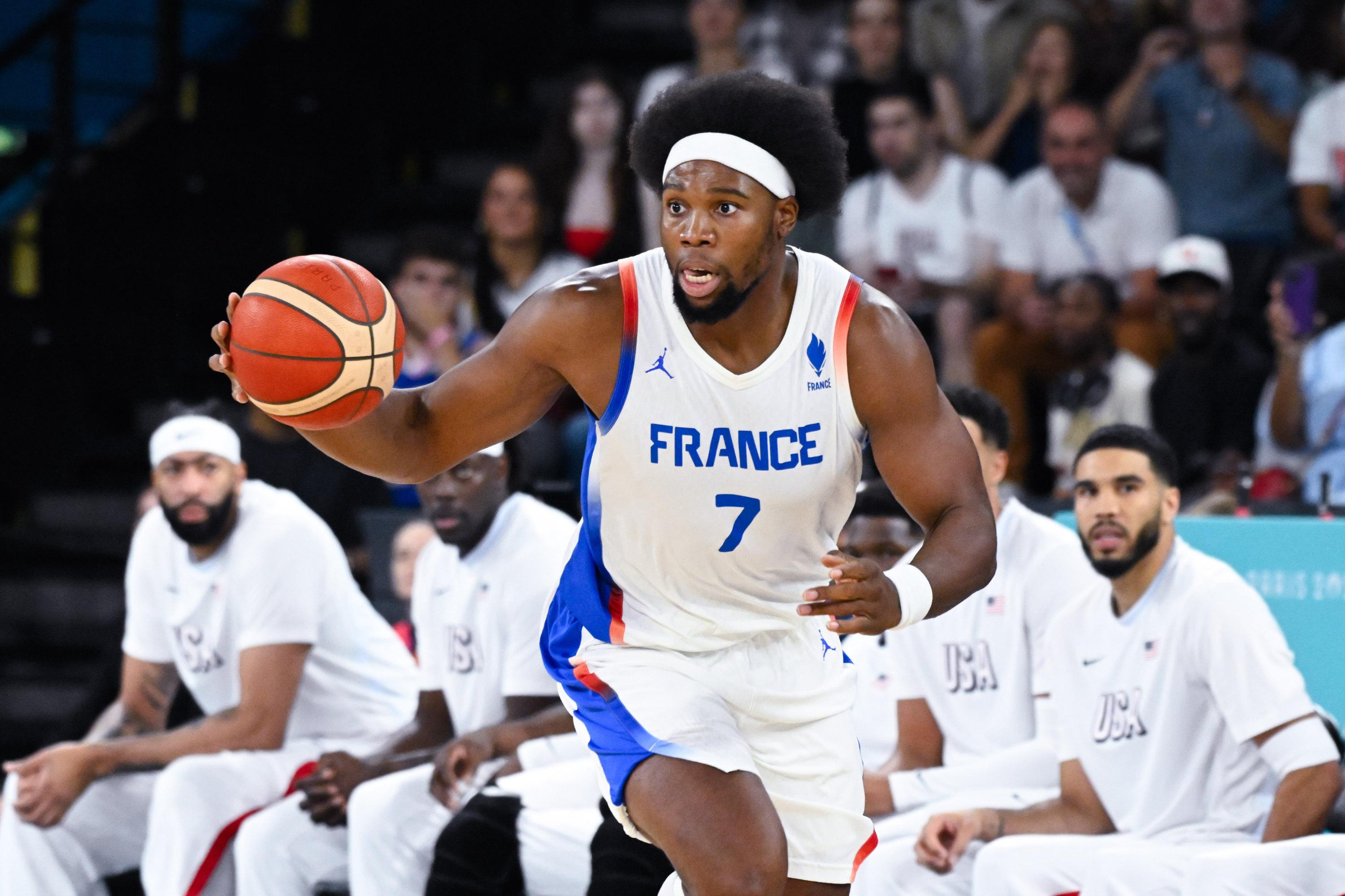 NBA: Yabusele va rejoindre les Sixers pour une saison