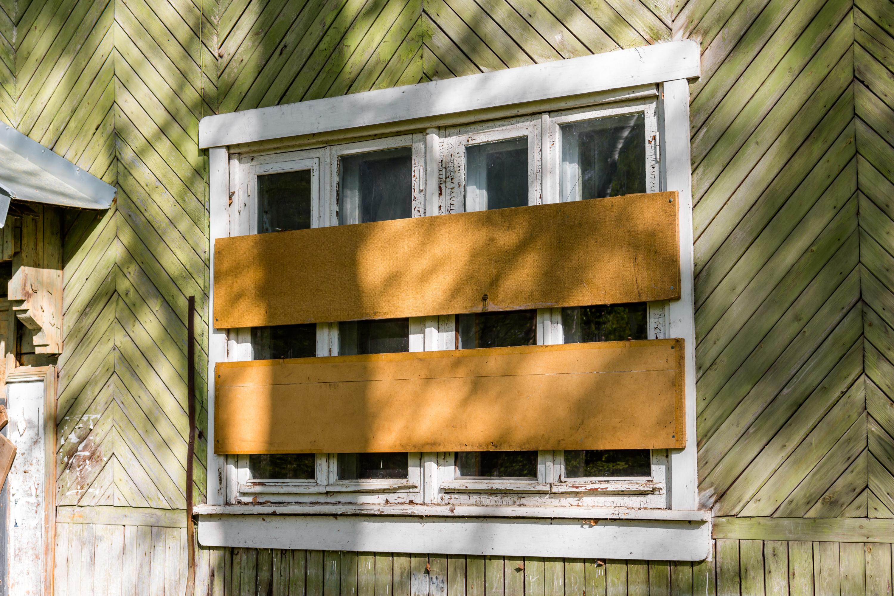 Avec les squats, de logements ou de piscines, les propriétaires ne sont pas au bout de leurs surprises.