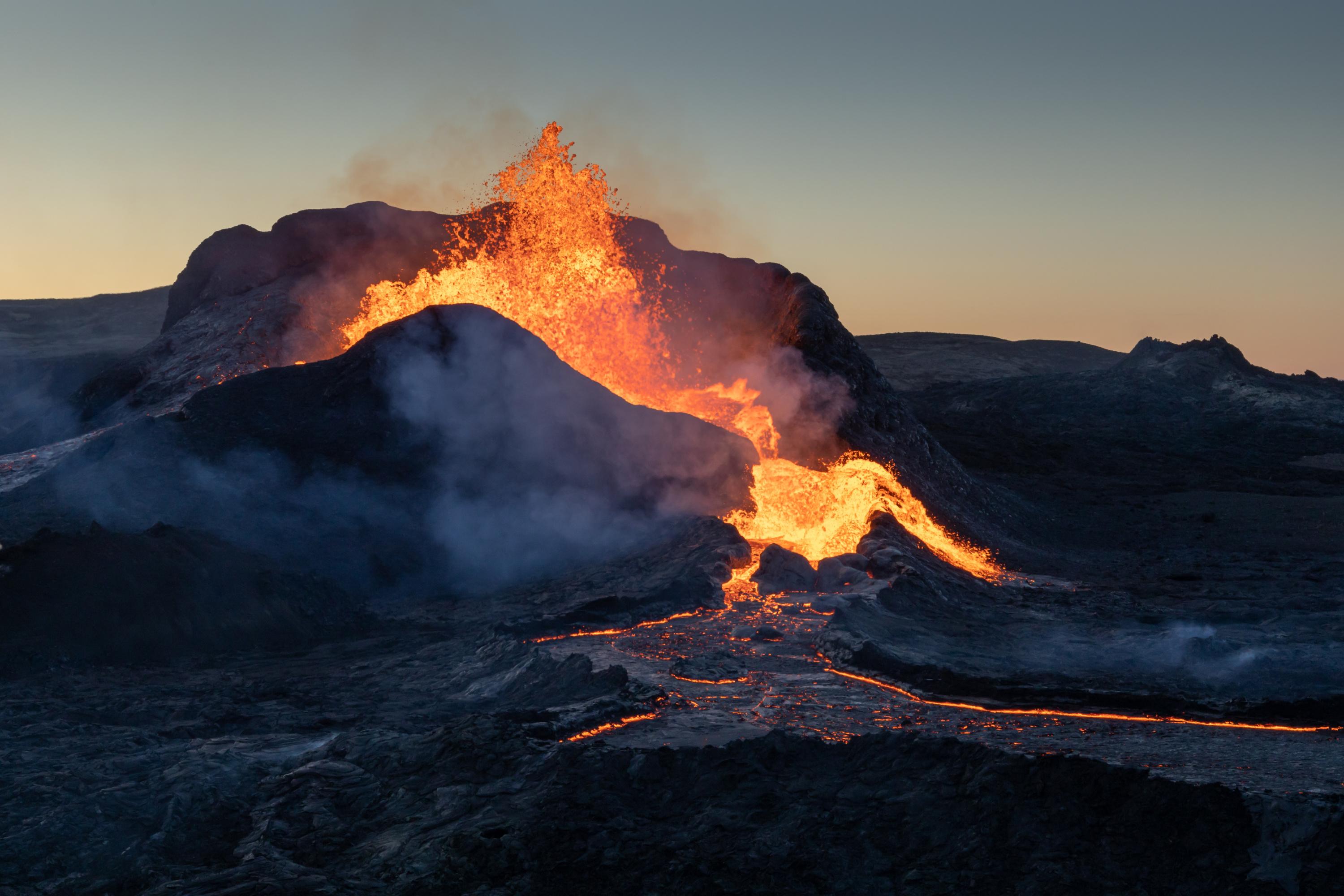 Islande : éruption volcanique dans le sud-ouest du pays, la sixième depuis décembre