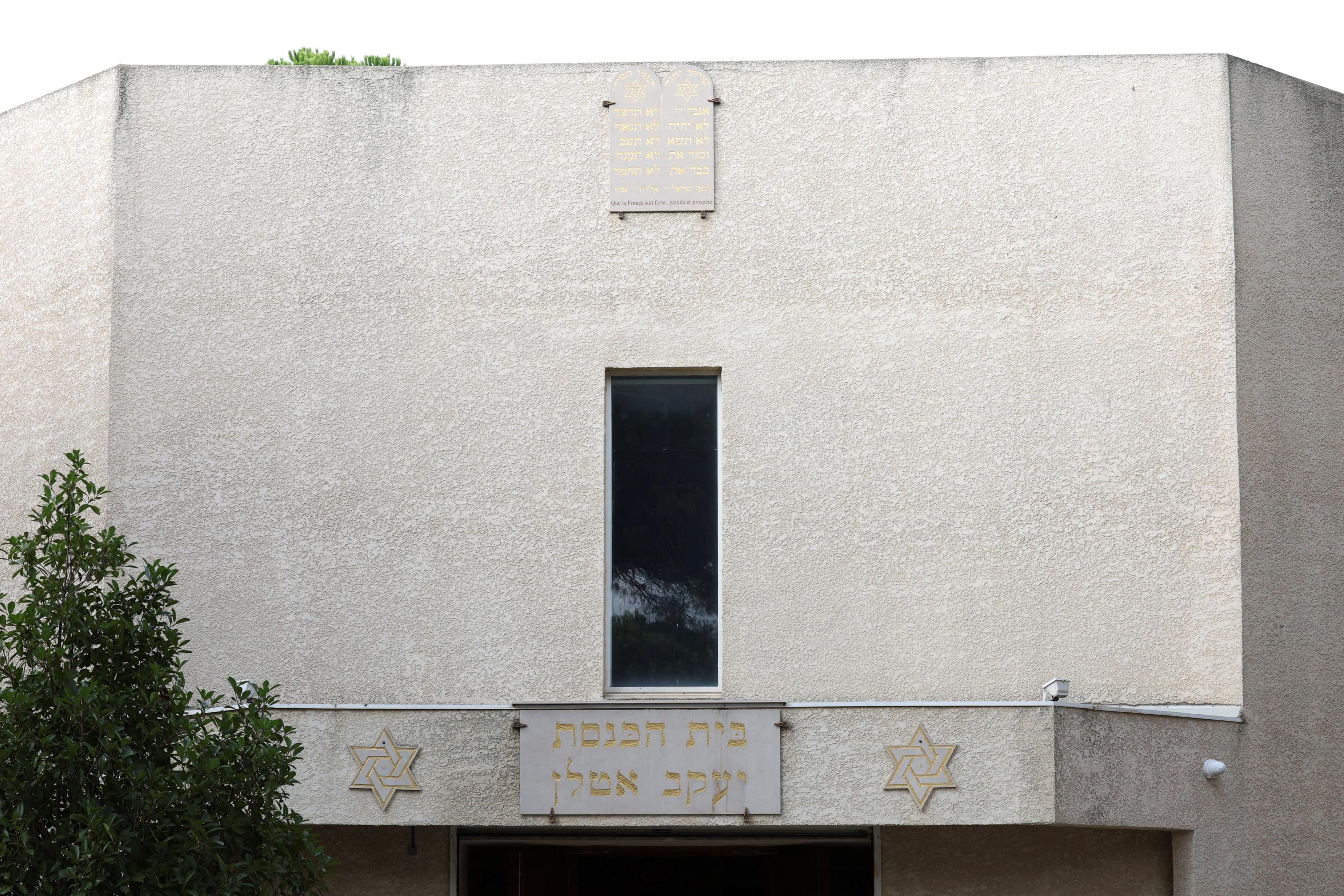 Synagogue de La Grande Motte : l'enquête se poursuit, le suspect entendu dans la journée