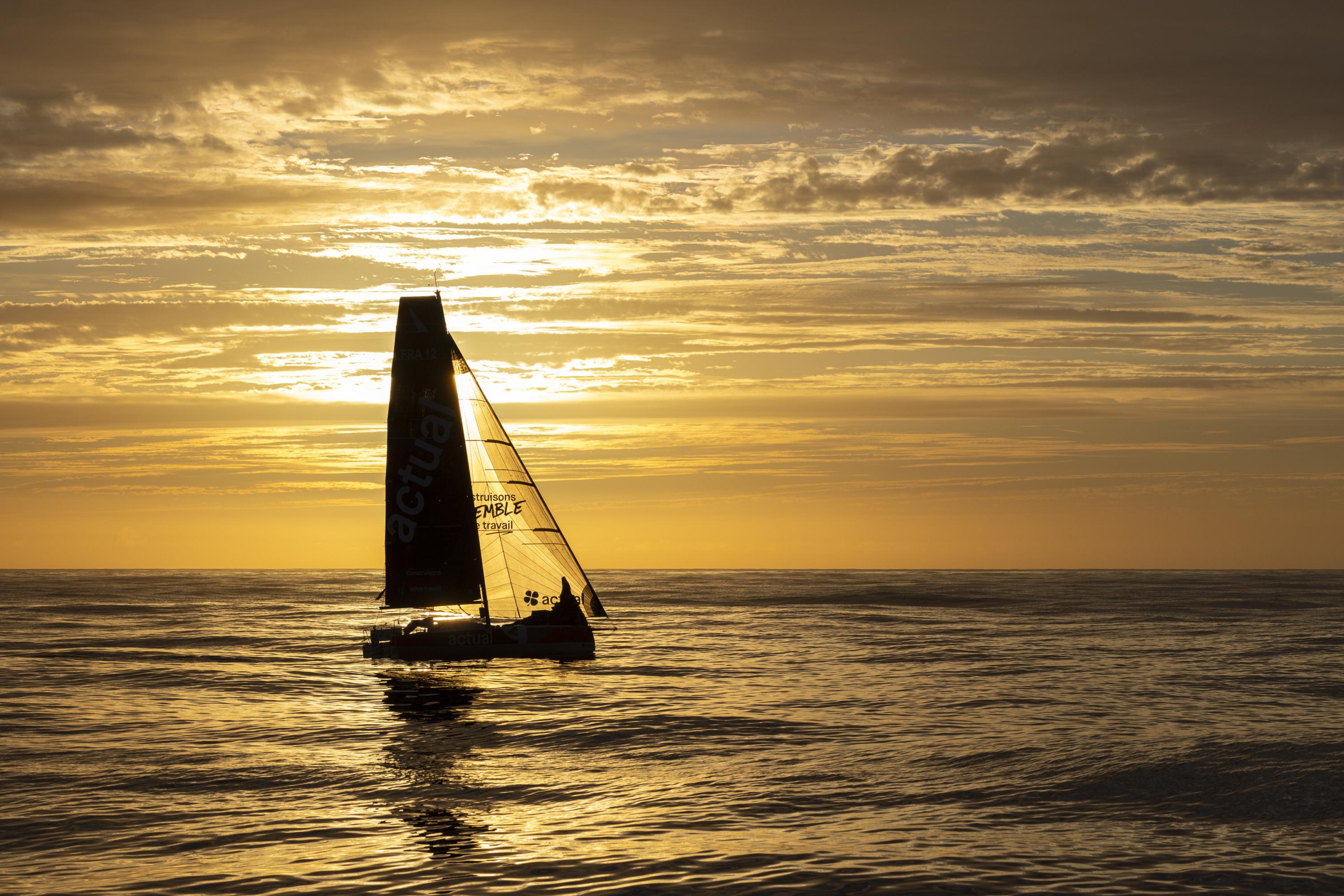 Solitaire du Figaro Paprec : séparée en trois groupes, la flotte attend les vents portants