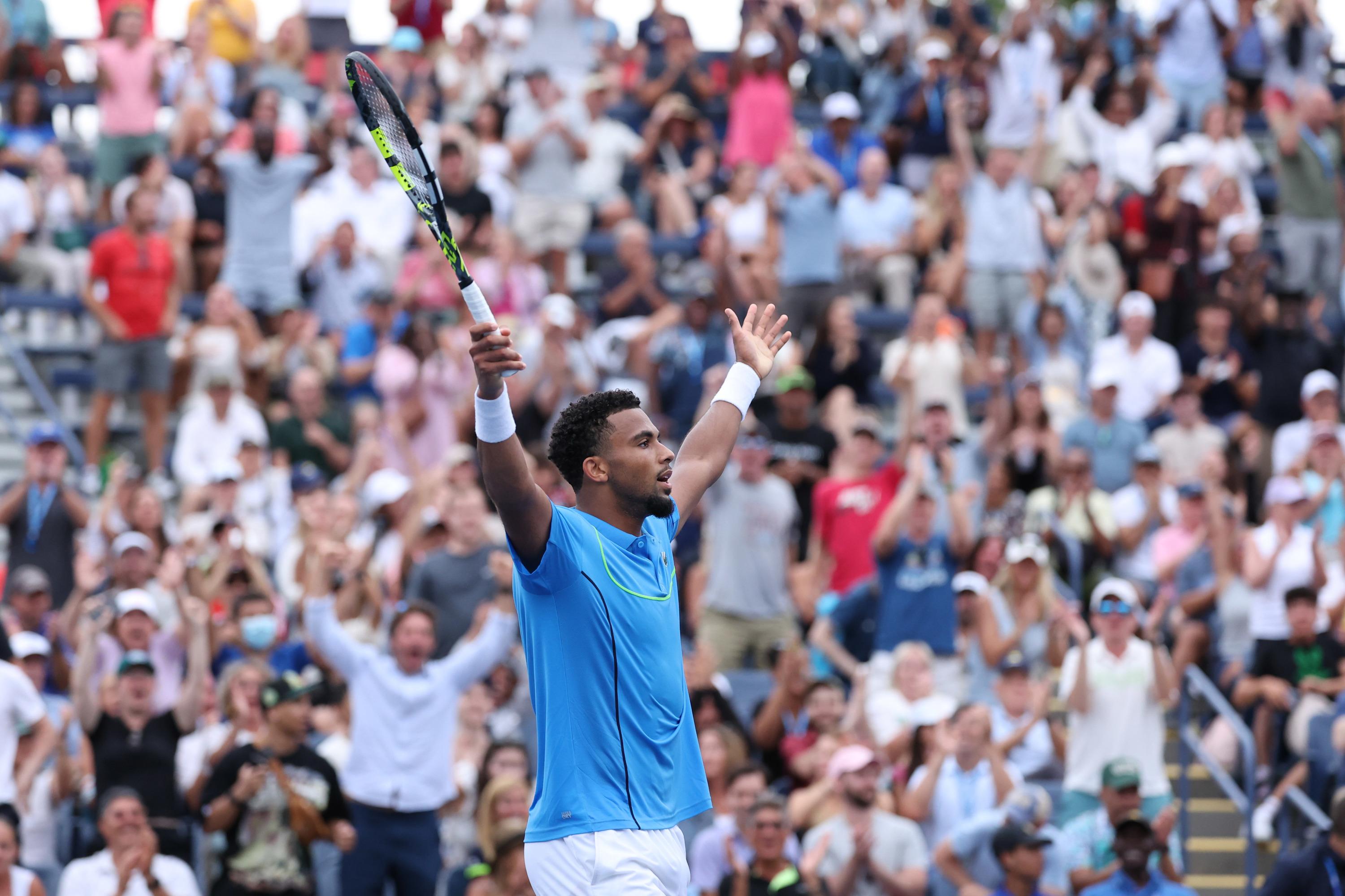 US Open : le coup entre les jambes magique de Arthur Fils en vidéo