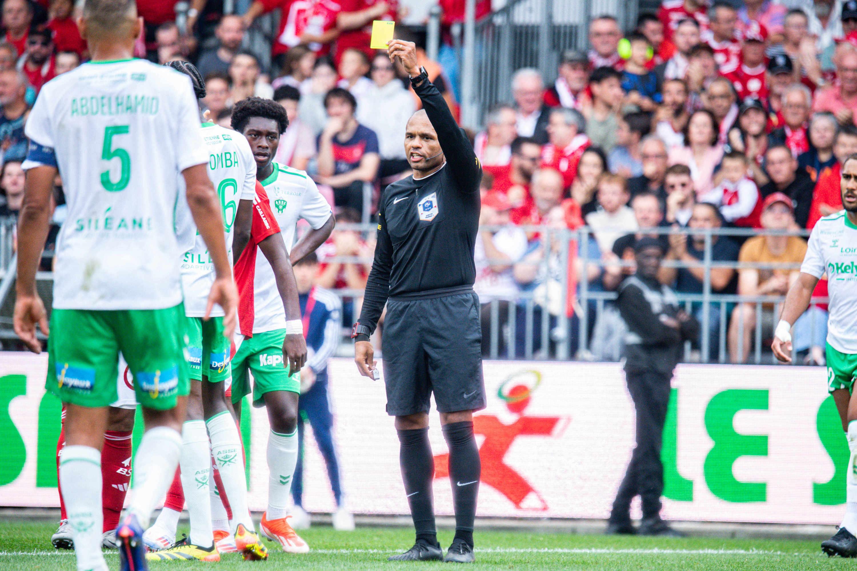 EN DIRECT - Brest-Saint-Etienne : les&amp;nbsp;Verts en souffrance face à des Brestois sereins