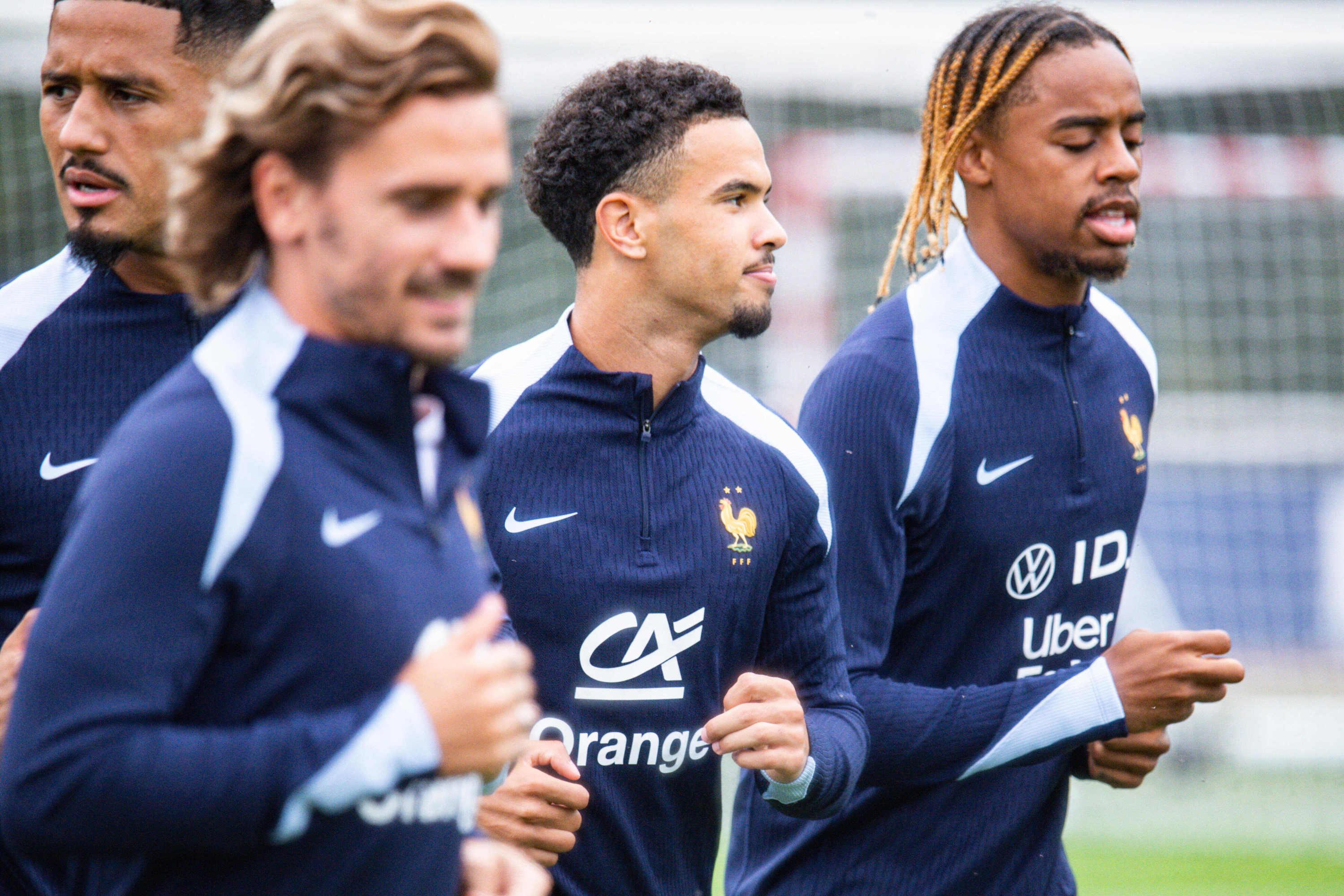 Bleus: Une attaque Barcola-Mbappé-Olise et Griezmann contre l'Italie ?