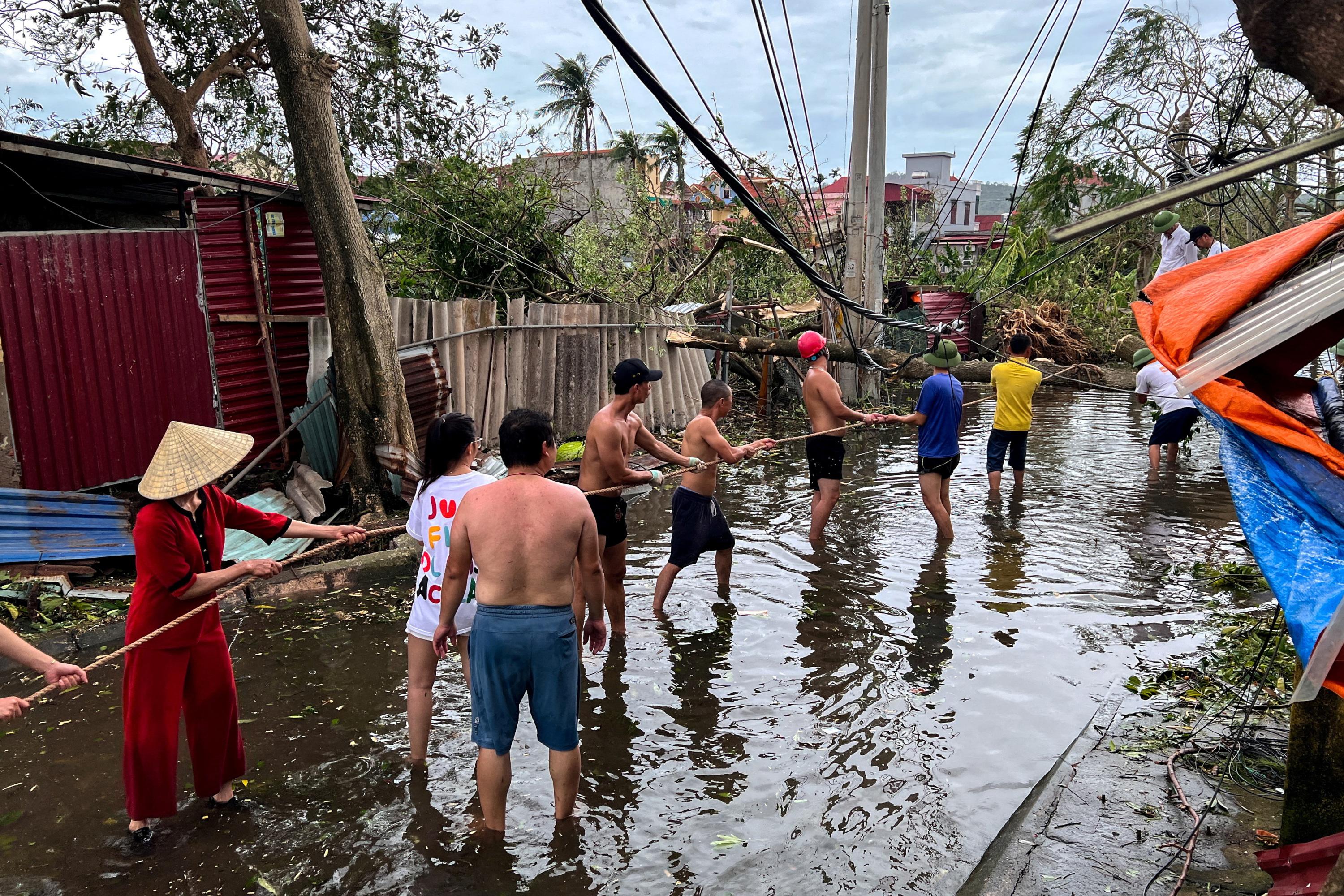 Typhon Yagi au Vietnam: 63 morts, 40 disparus