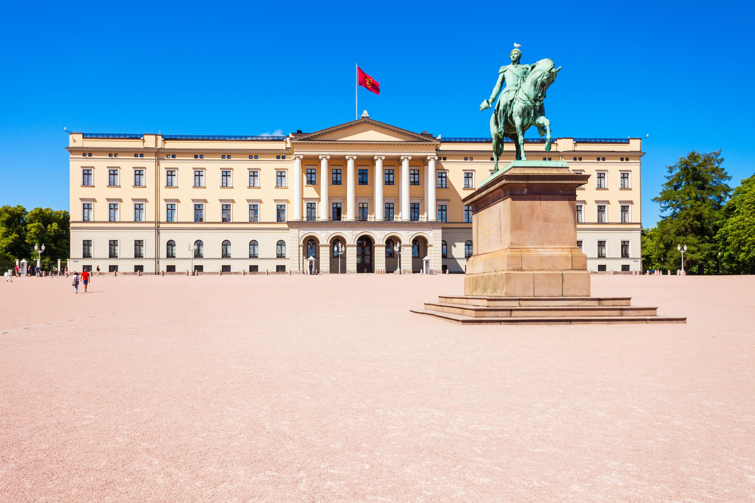 Norvège: un Bélarusse condamné pour avoir jeté des cocktails Molotov sur le Palais royal