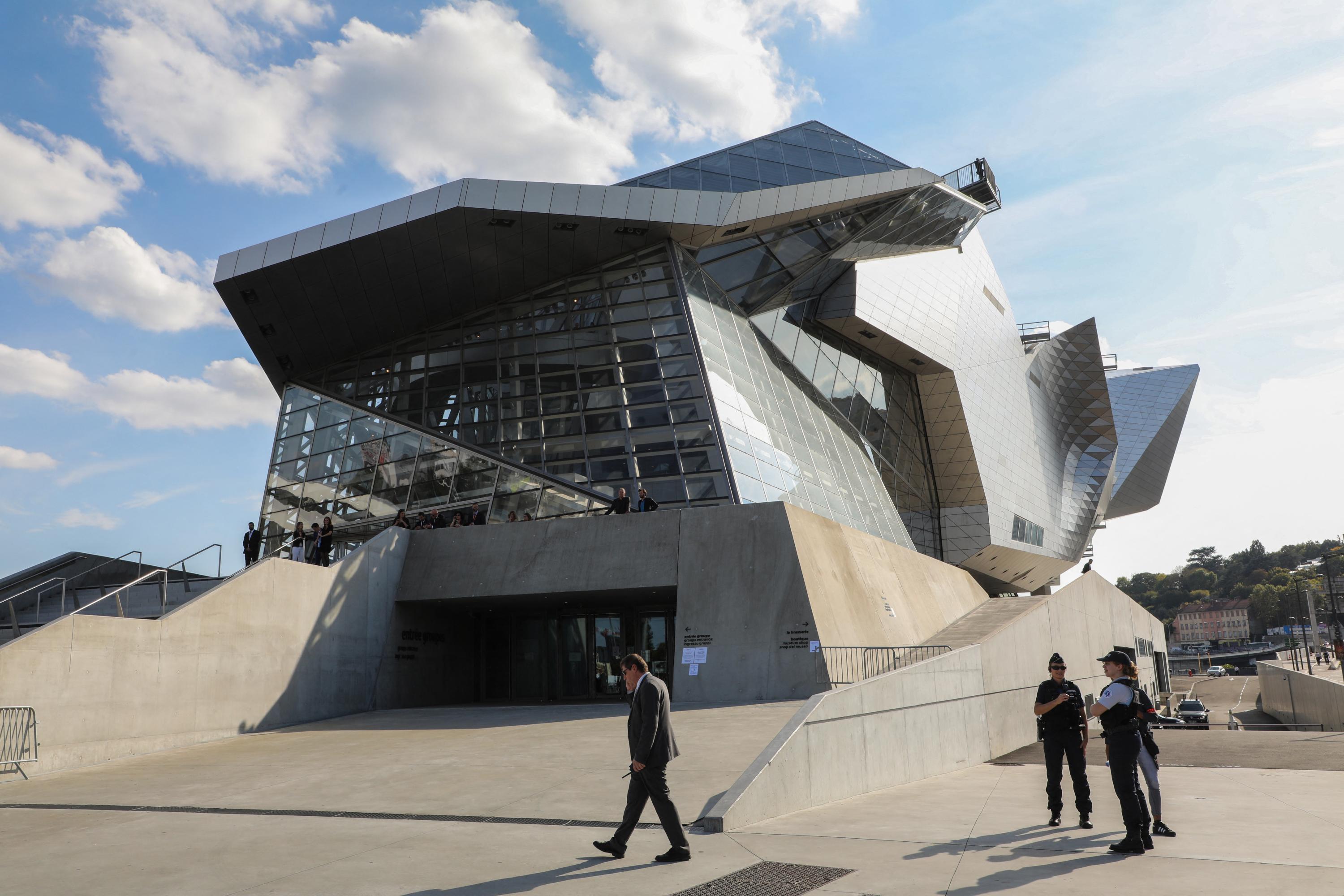 En proie à des difficultés financières, la métropole de Lyon va baisser d’un million d’euros le budget 2024 du musée des Confluences