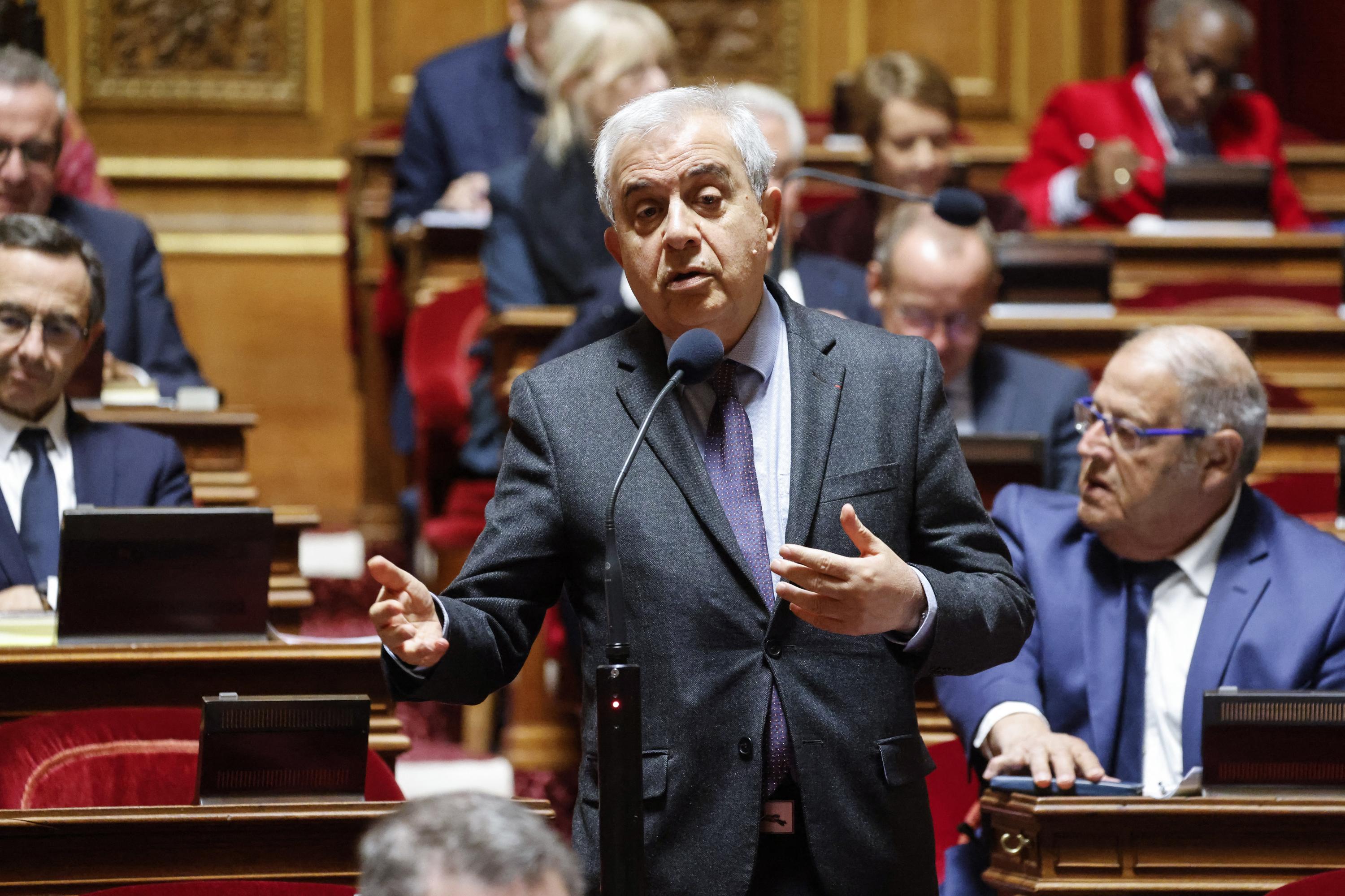 Groupe LR au Sénat : Roger Karoutchi candidat à la succession de Bruno Retailleau