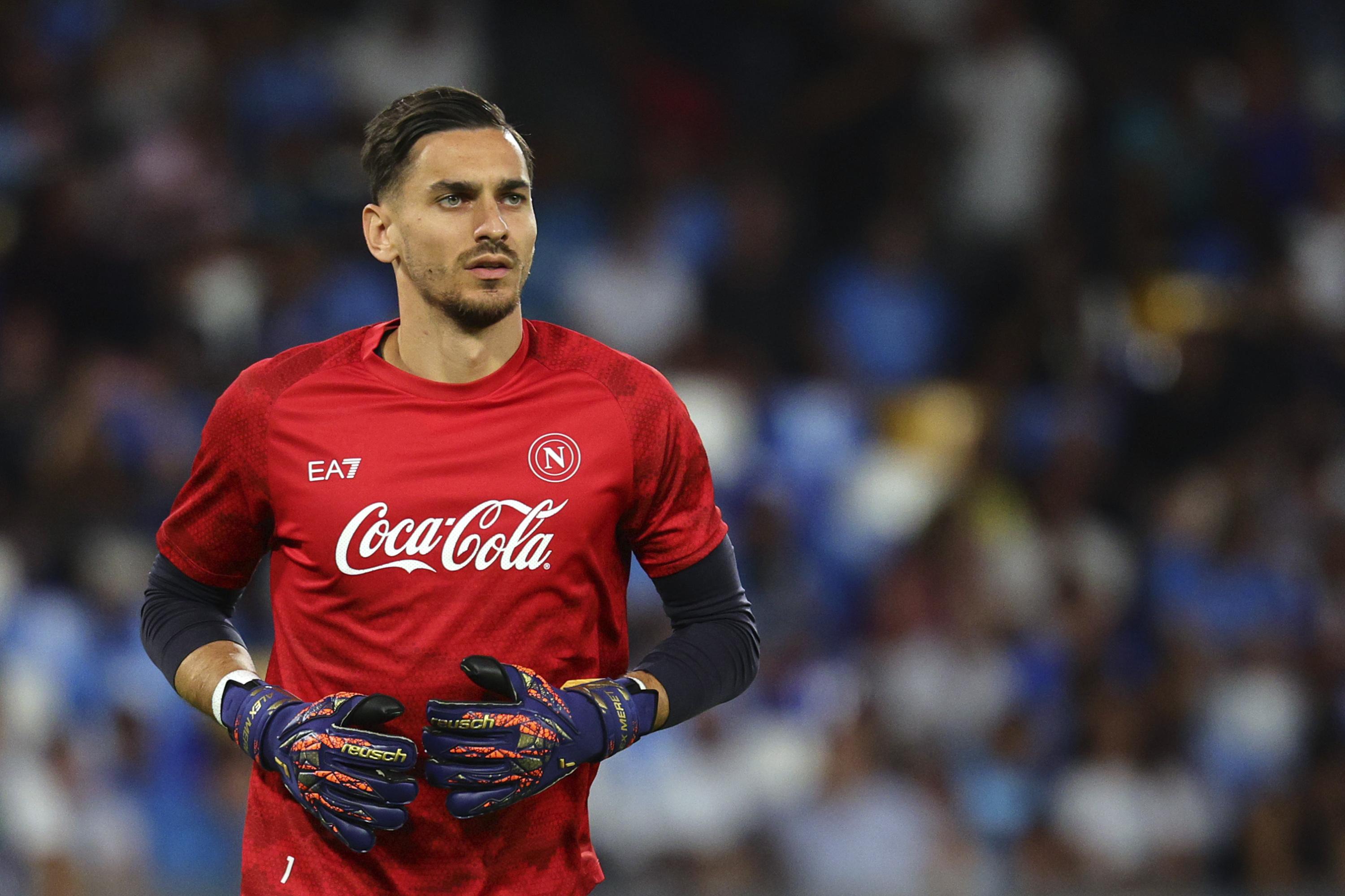 Serie A : le gardien de Naples Alex Meret blessé à un adducteur