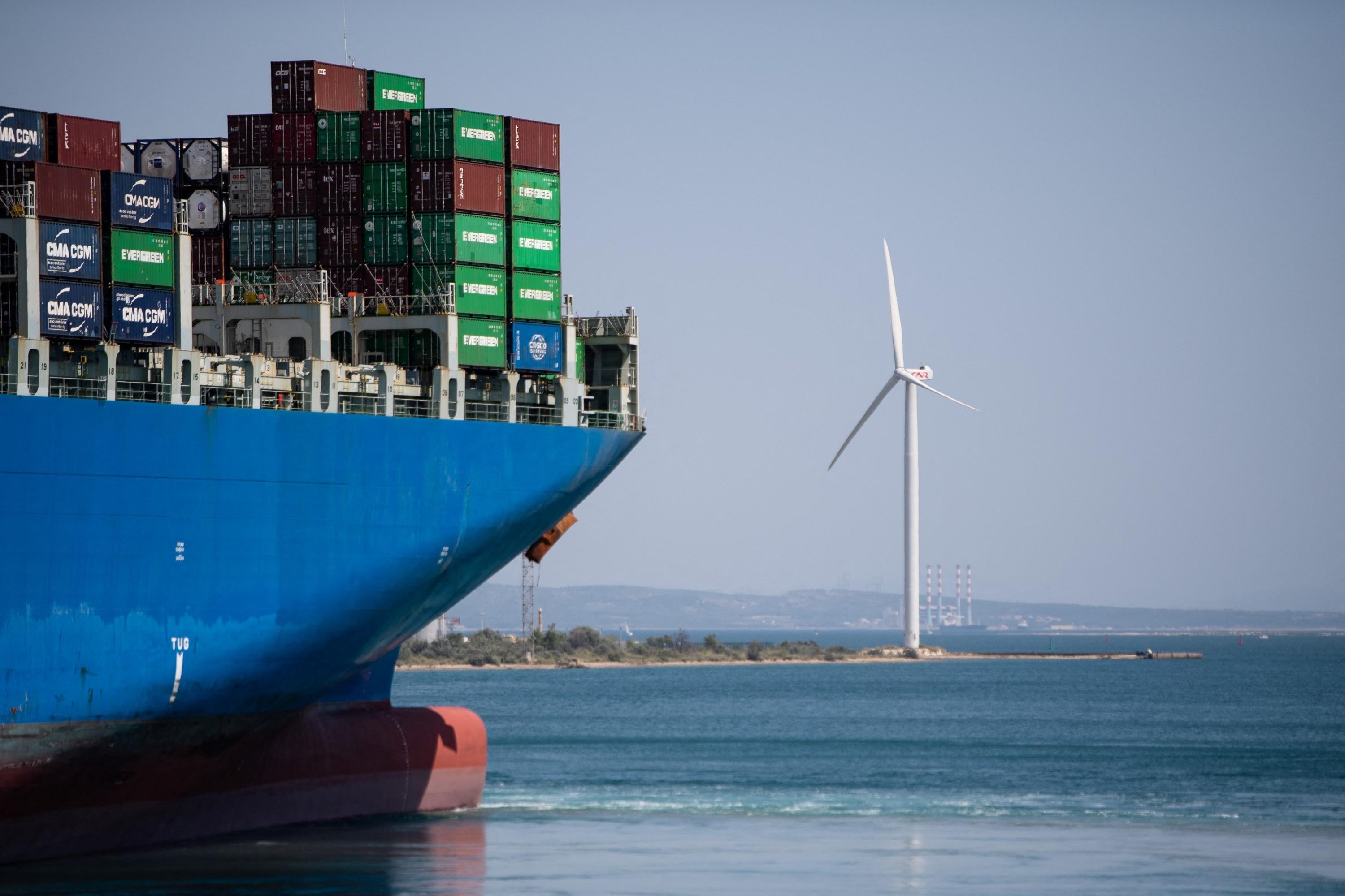 Énergies renouvelables : à Fos-sur-Mer, une plateforme produisant des éoliennes flottantes livrée en 2028