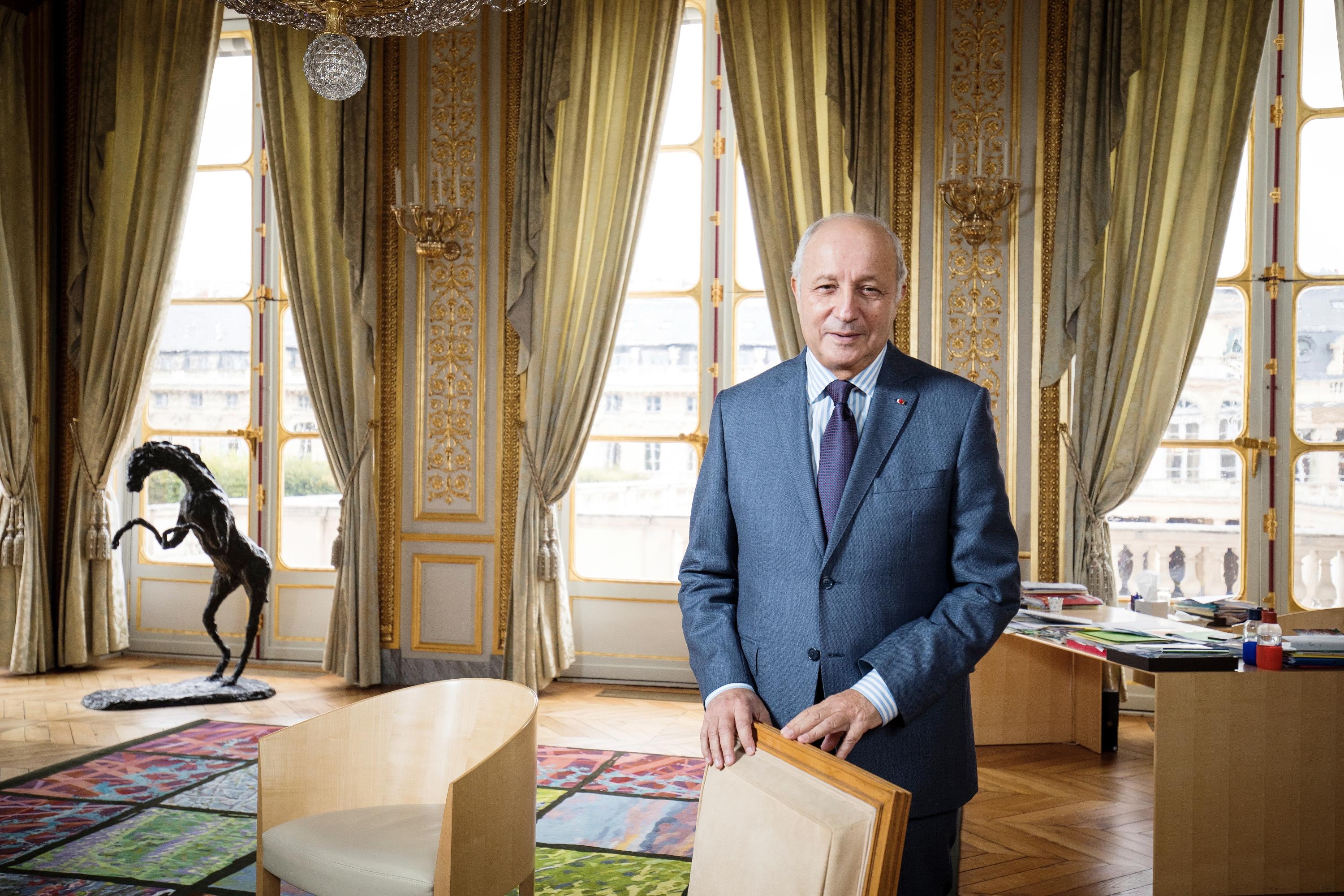 Laurent Fabius : l'État de droit est «la condition de la démocratie»