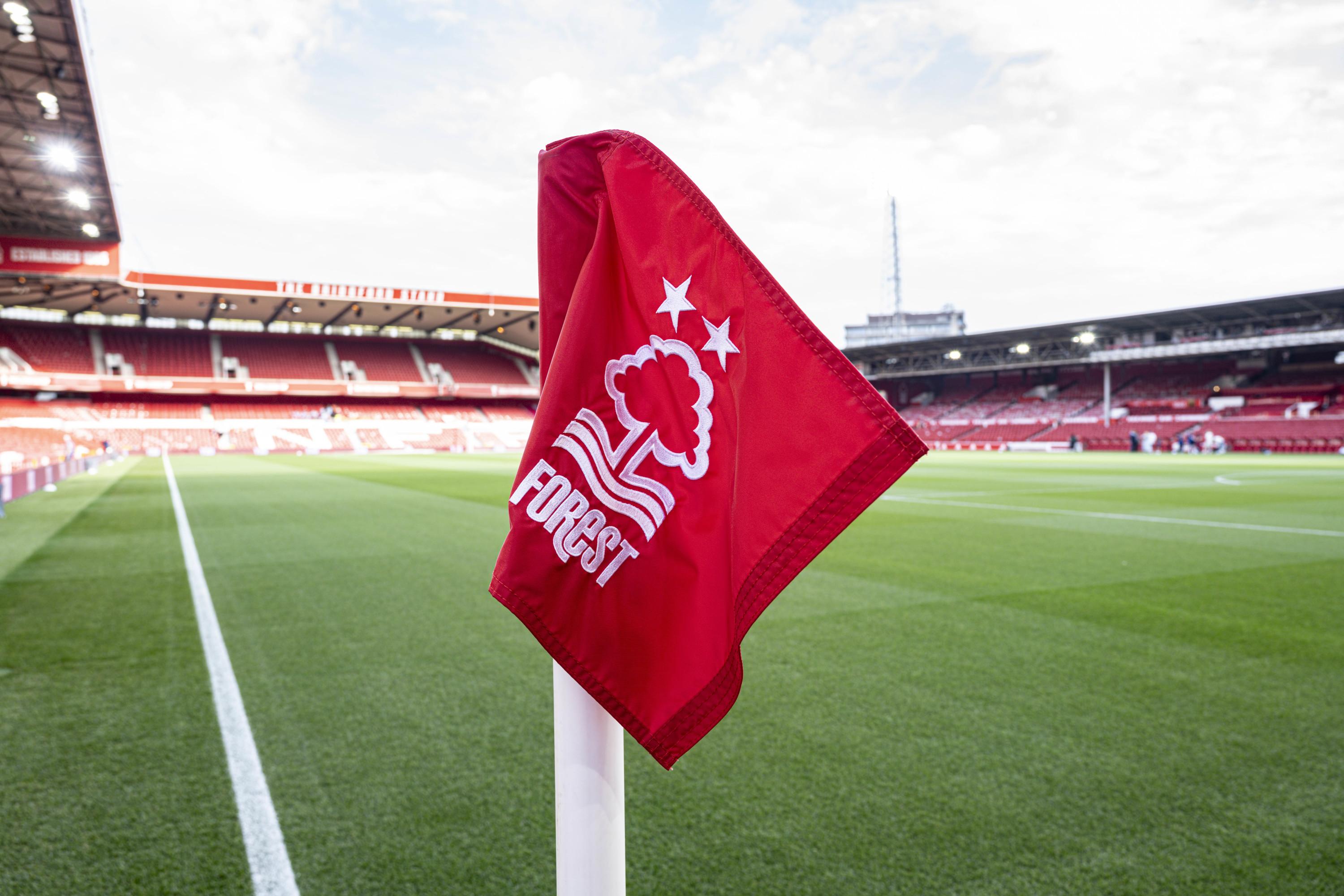 Premier League : Nottingham Forest reçoit une amende de 900.000 euros pour avoir critiqué la VAR sur X