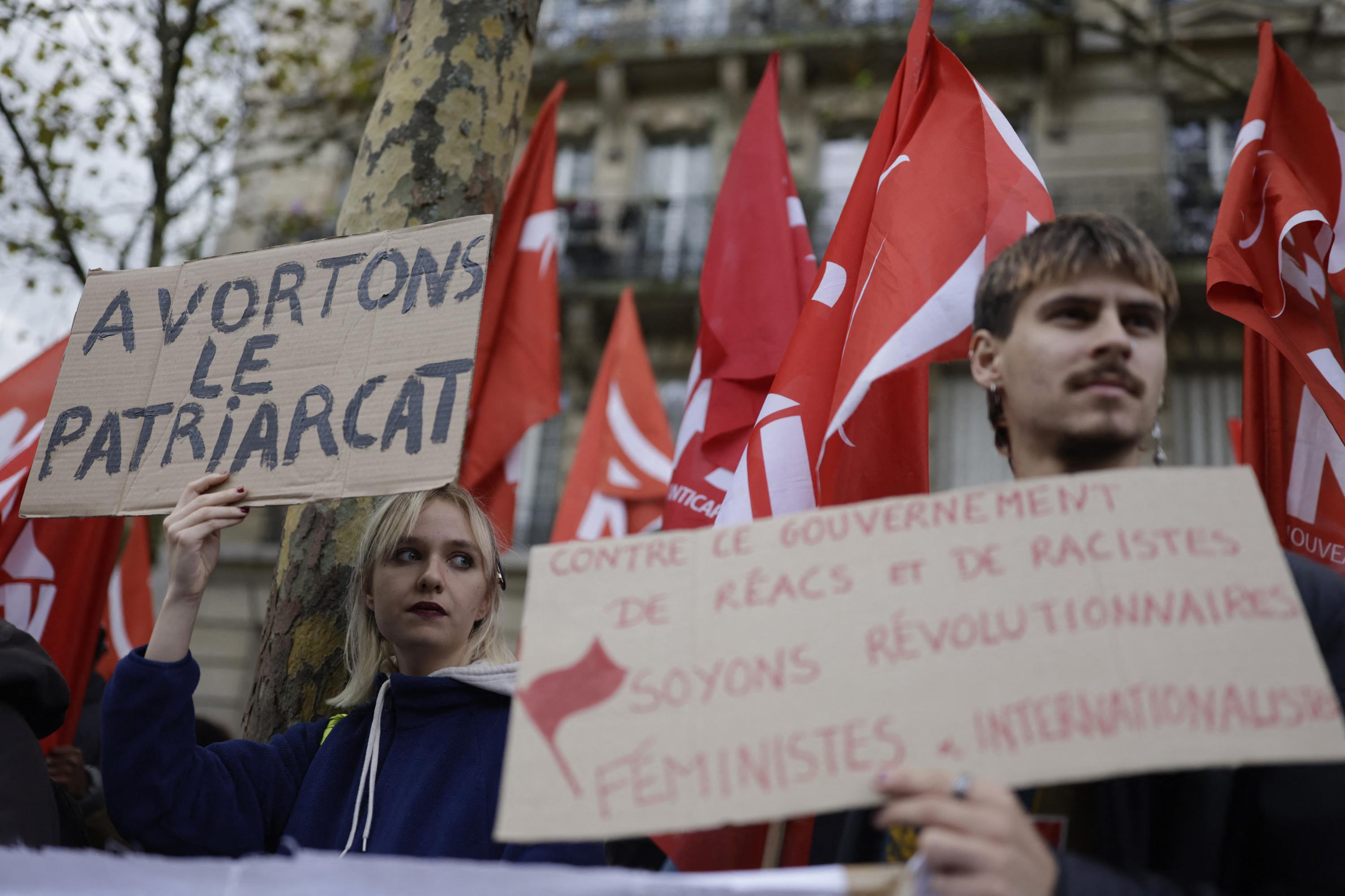 Les féministes demandent une «loi intégrale» contre les violences sexuelles