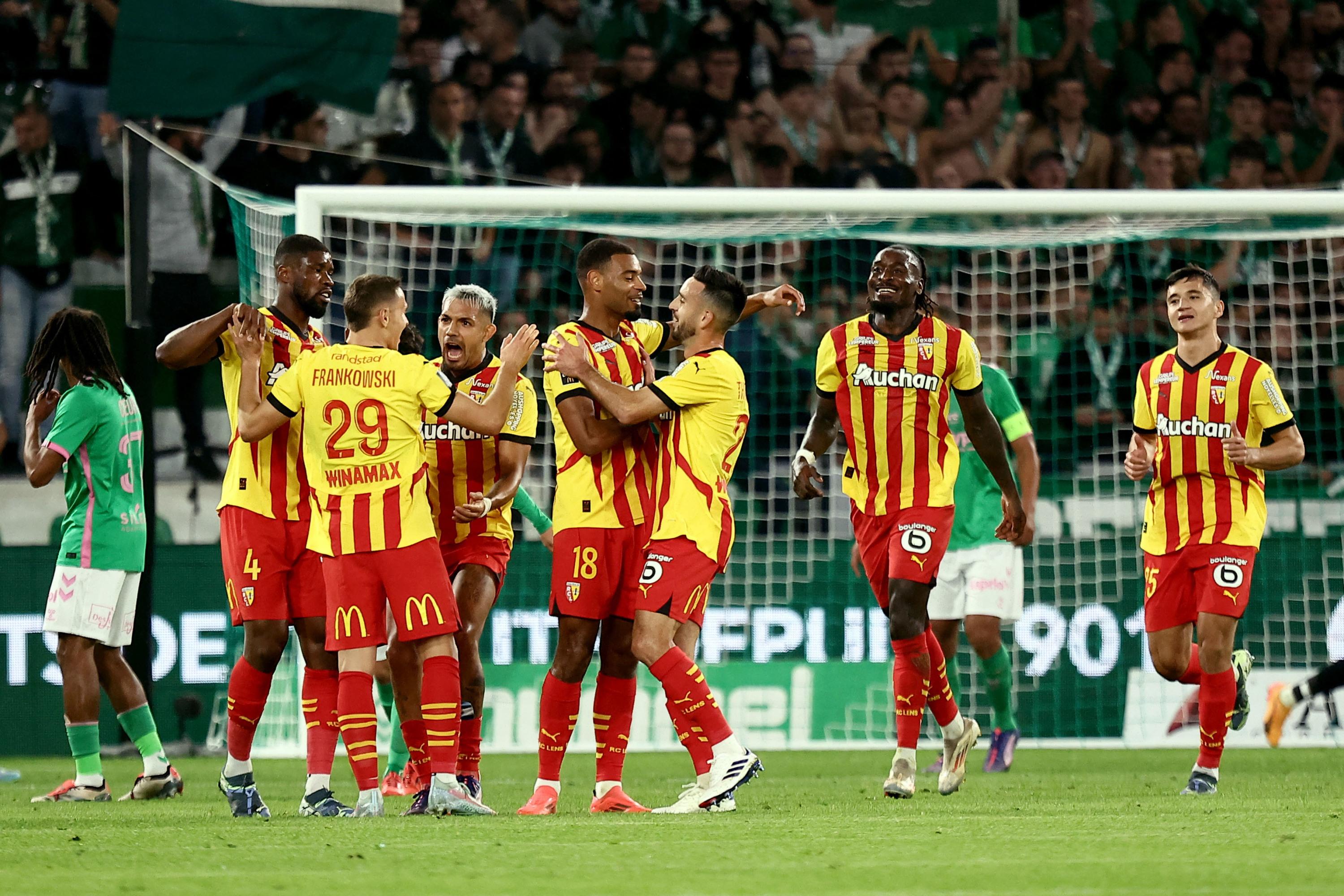 EN DIRECT - Saint-Etienne-Lens : les Sang et Or logiquement en tête grâce à Frankowski