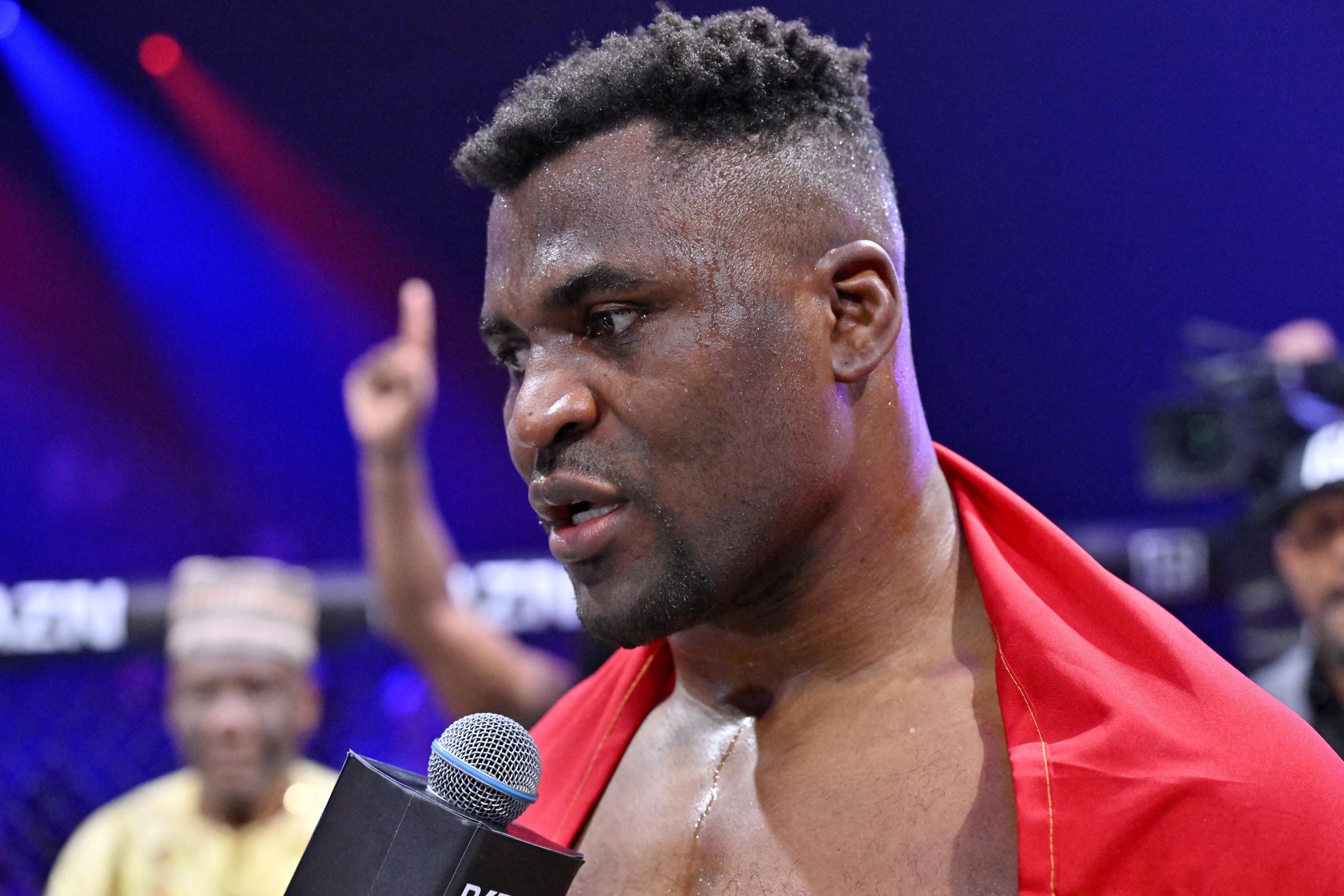 MMA : «Sans lui, je n’aurais pas combattu», Francis Ngannou fond en larme en évoquant son fils décédé