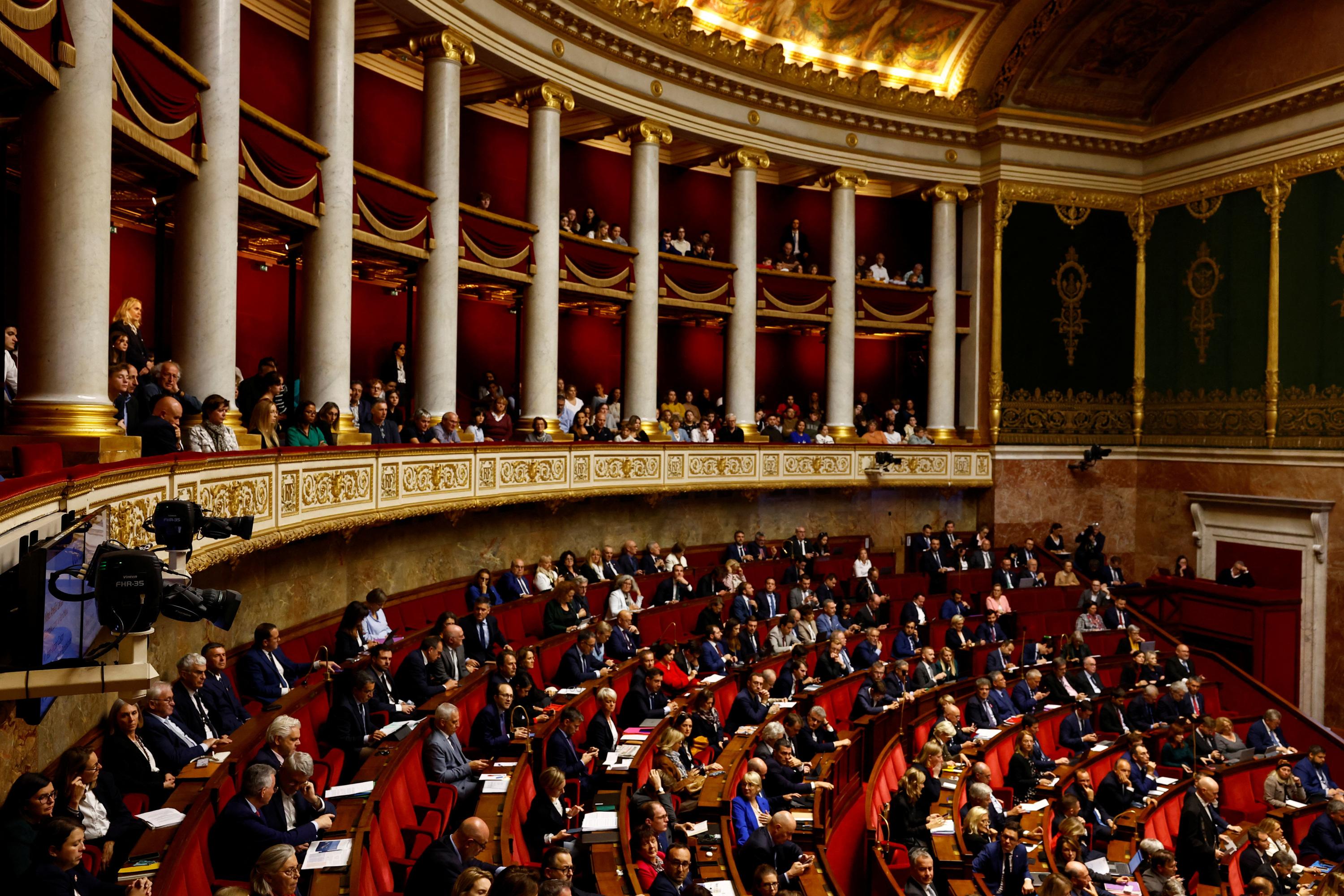 Budget: l'Assemblée élargit et pérennise la surtaxe sur les hauts revenus