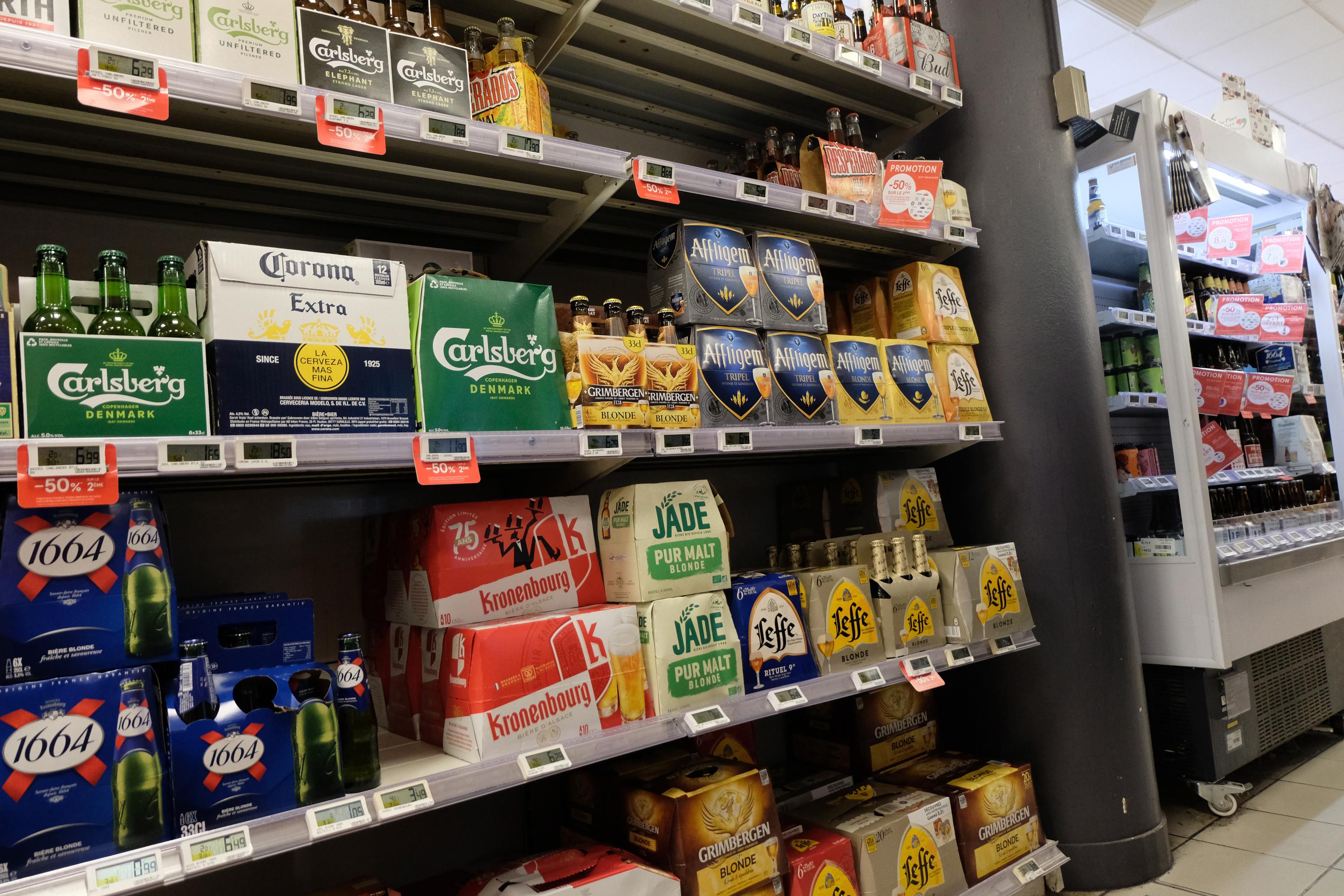 Budget de la Sécu : l'agroalimentaire proteste contre des taxes supplémentaires sur le sucre et l'alcool