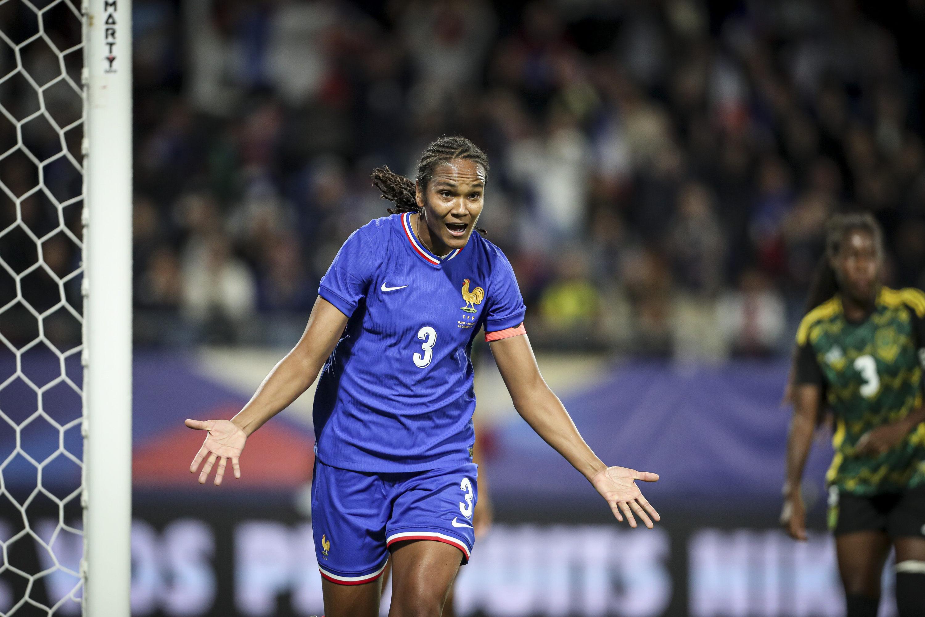 Amical F : les Bleues sans trembler face à la Jamaïque pour la première de Laurent Bonadei