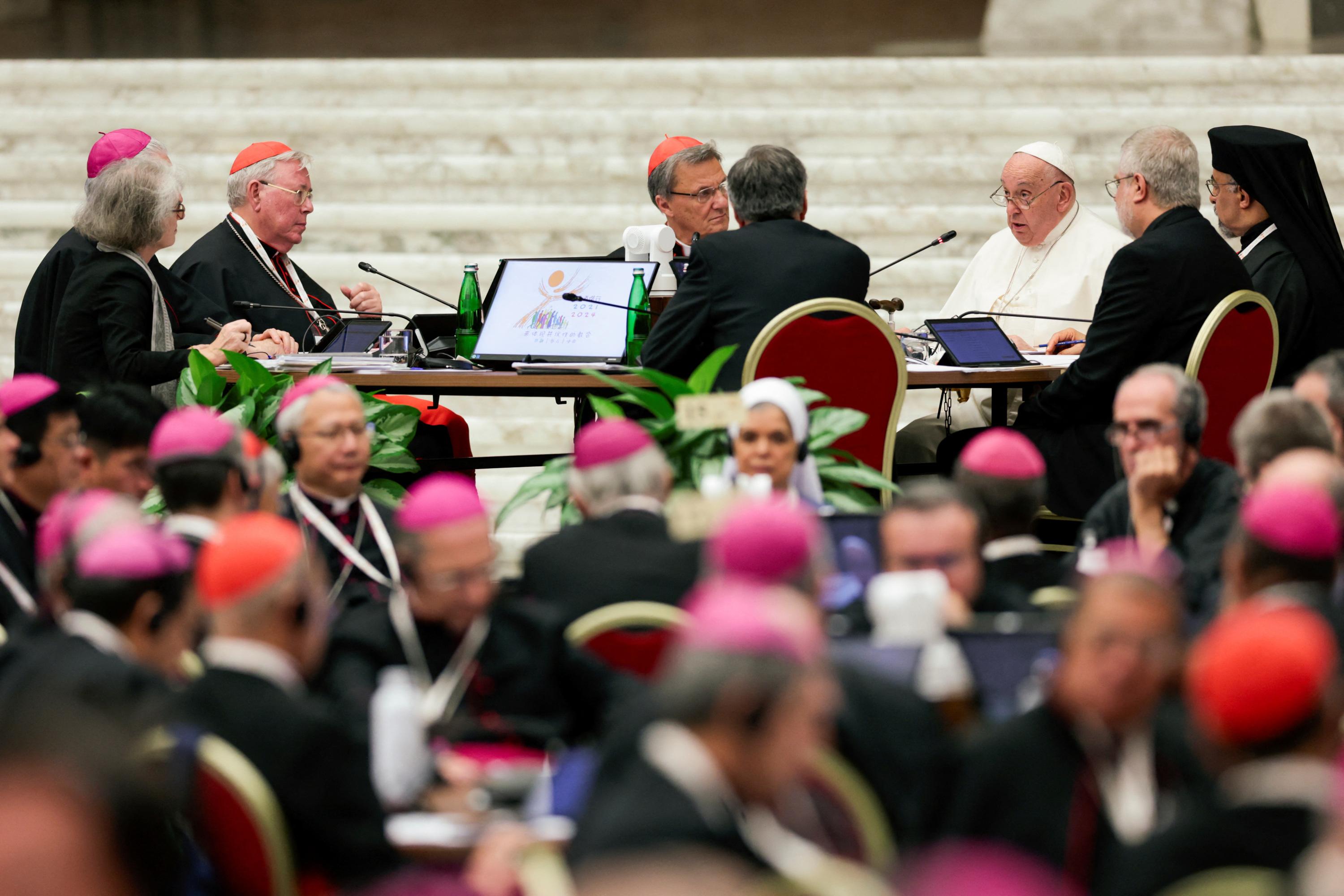 L'Église catholique laisse «ouverte» la question de l'ordination diaconale des femmes, au terme d'un sommet mondial