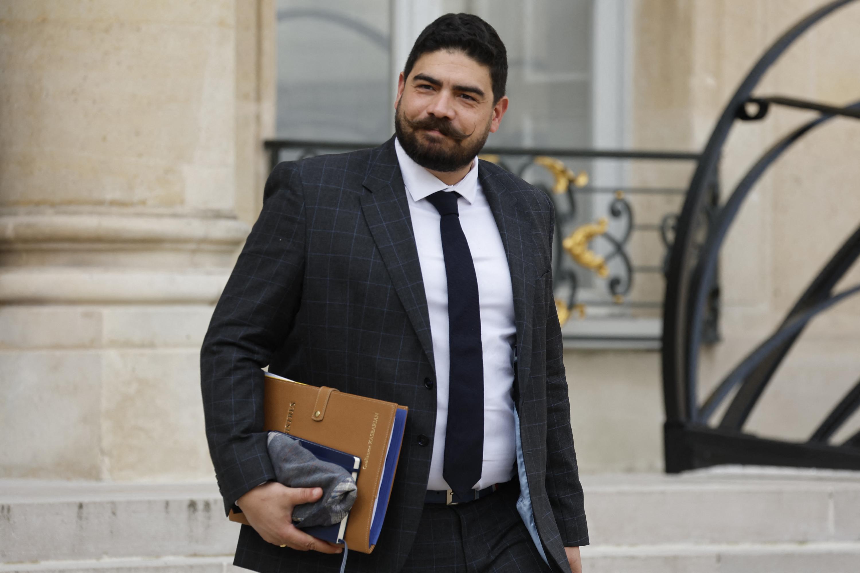 Le ministre de la Fonction publique Guillaume Kasbarian recevra les syndicats le jeudi 7 novembre