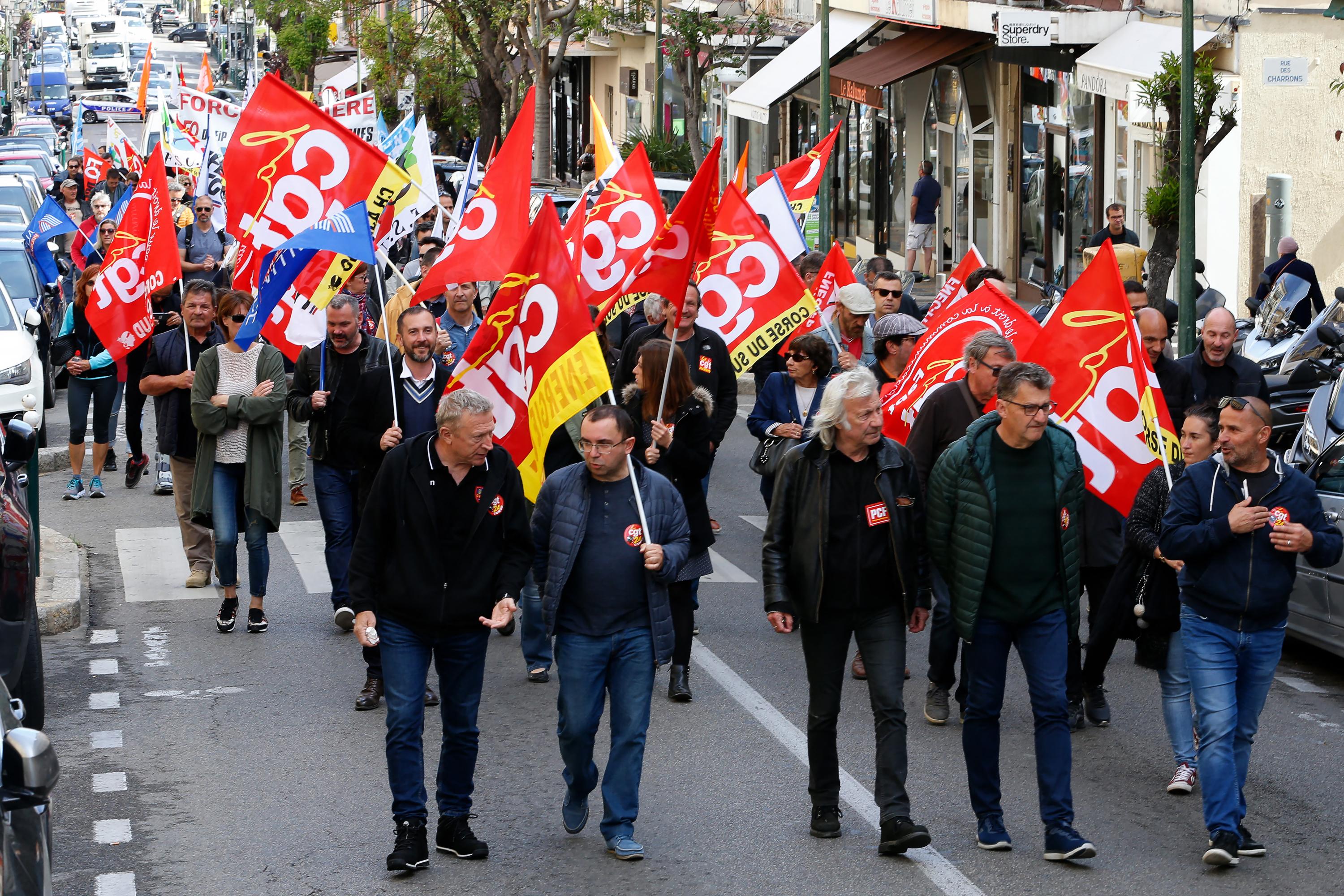 Des syndicats de la fonction publique appellent à la grève après une réunion avec le ministre Guillaume Kasbarian