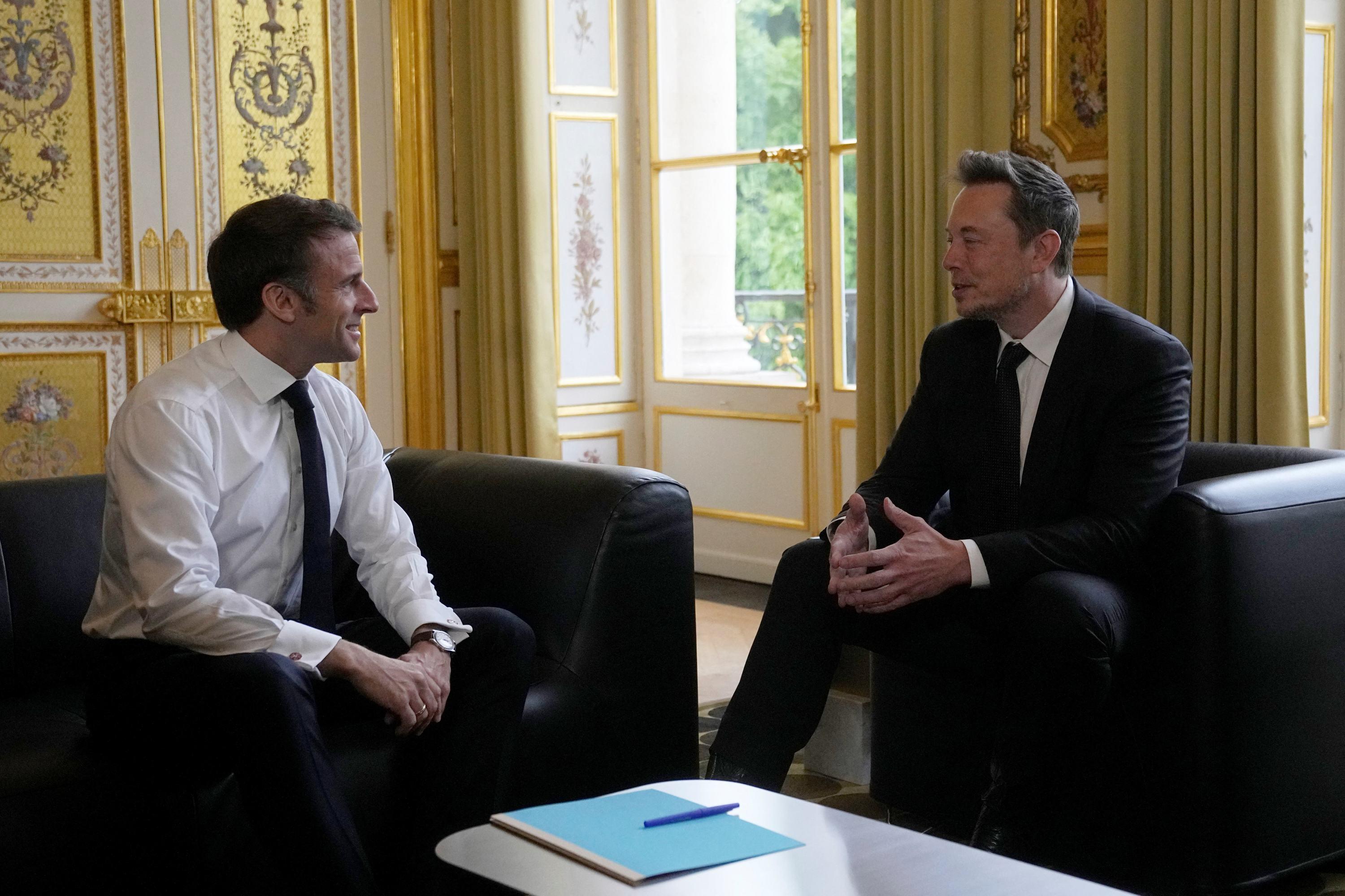 Le tête-à-tête Sarkozy-Genetet sur les profs, le drôle de point commun entre Macron, Musk et Carrère-Gée... Les indiscrets du Figaro