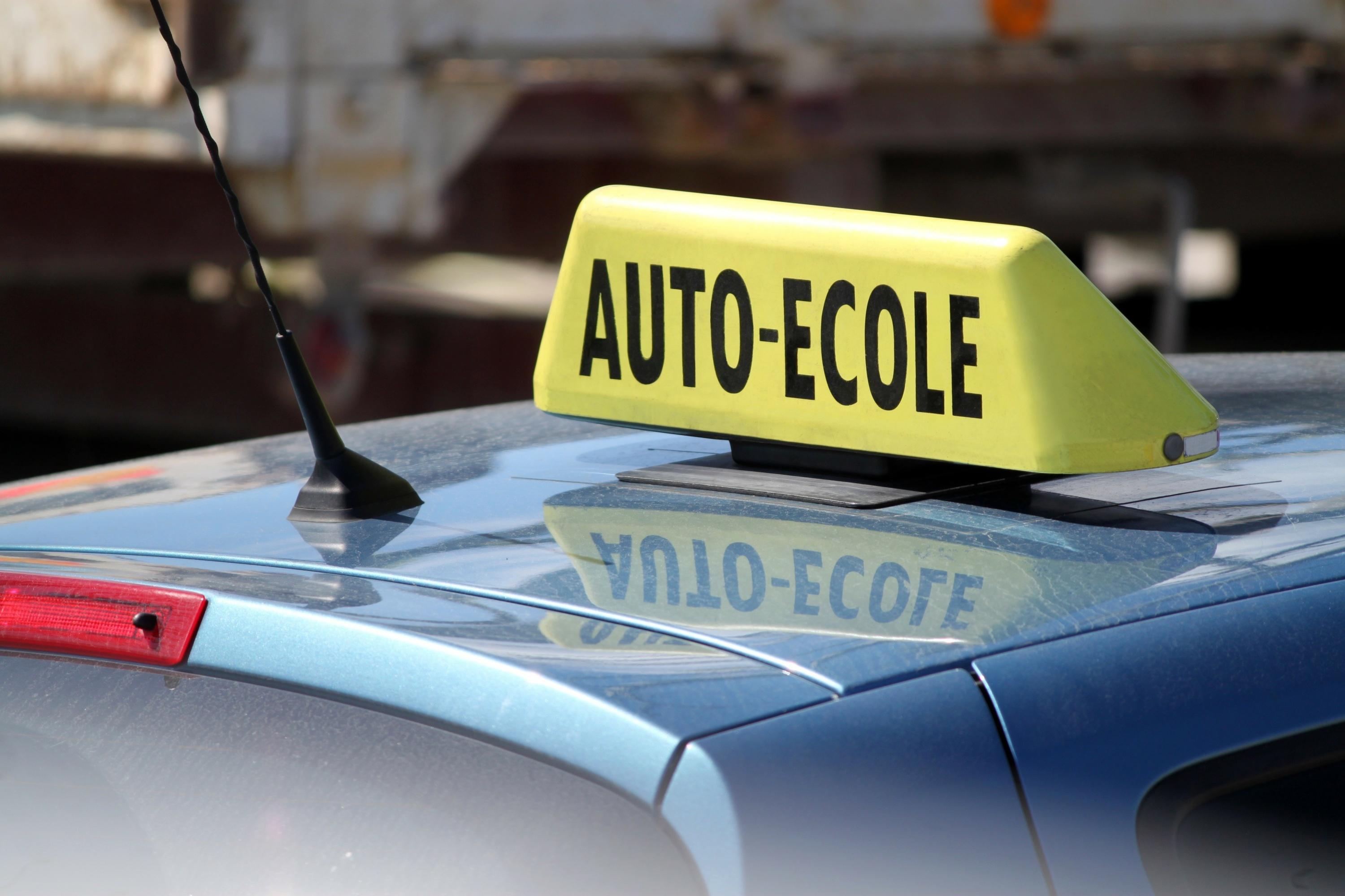 Marseille : une auto-école visée par des tirs d’arme à feu