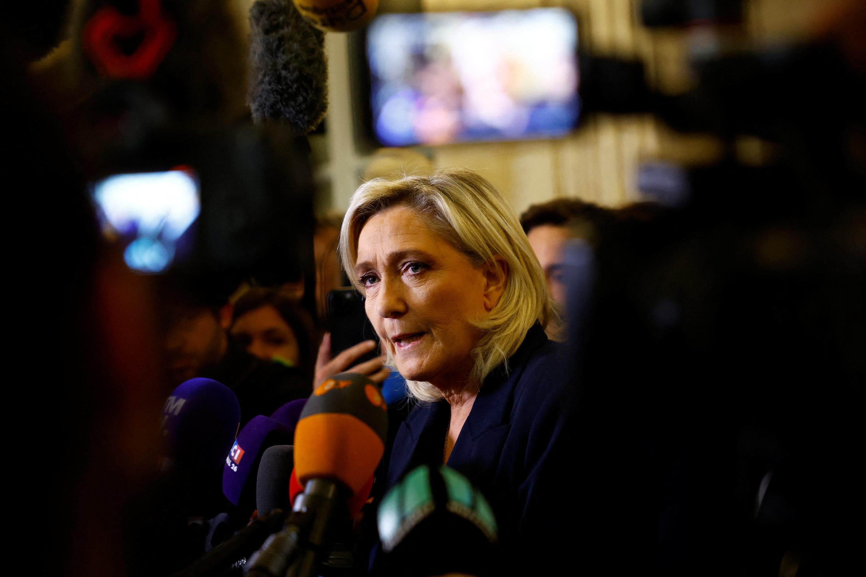 Censure du gouvernement Barnier : Marine Le Pen invitée du JT de TF1 ce soir