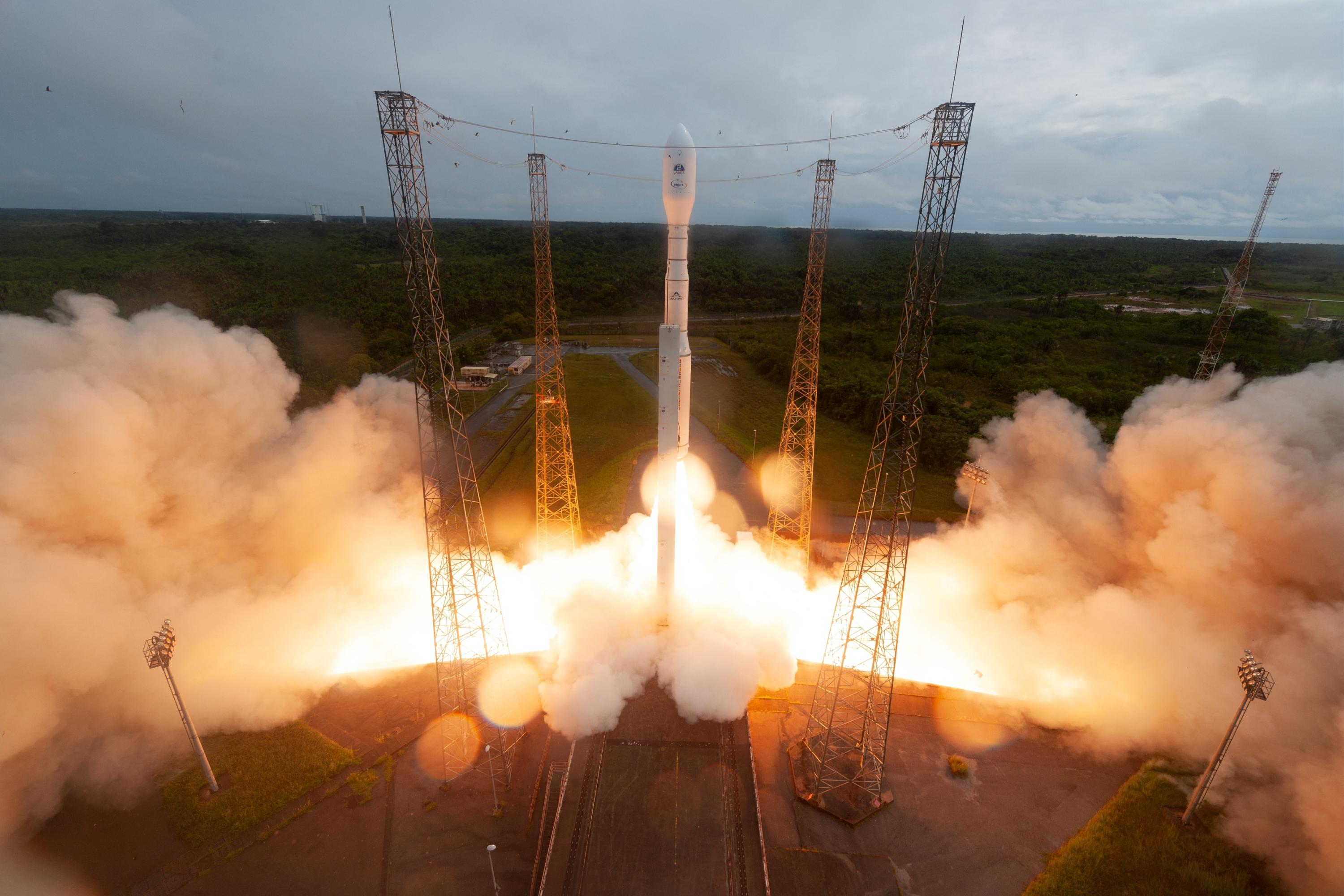 Mission accomplie pour la fusée européenne Vega C, deux ans après son échec