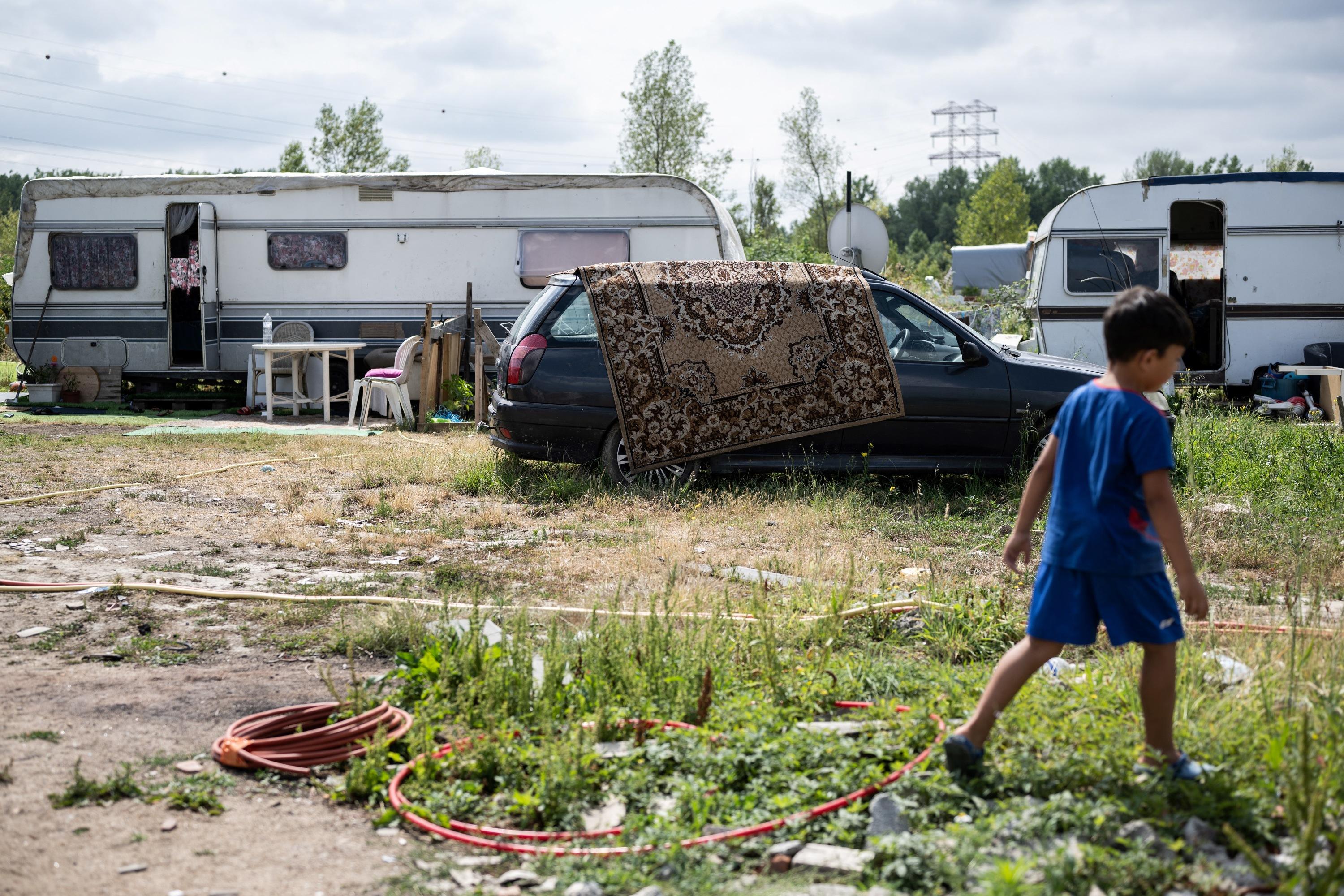 Nantes : à peine entamé, le démantèlement d’un des plus grands bidonvilles de France prend du retard