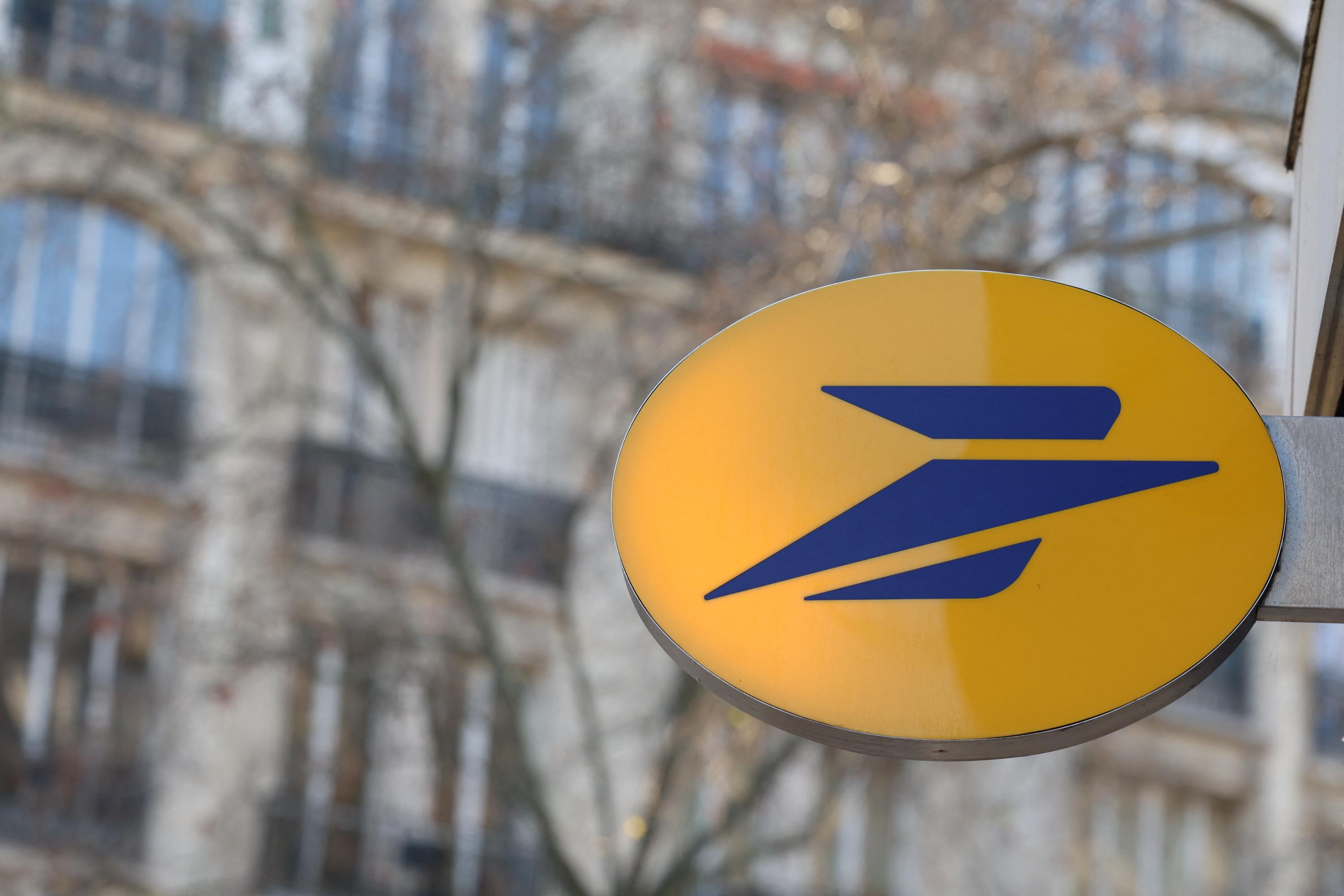 Fêtes de fin d’année : La Poste prévoit de livrer 169 millions de colis en novembre et décembre