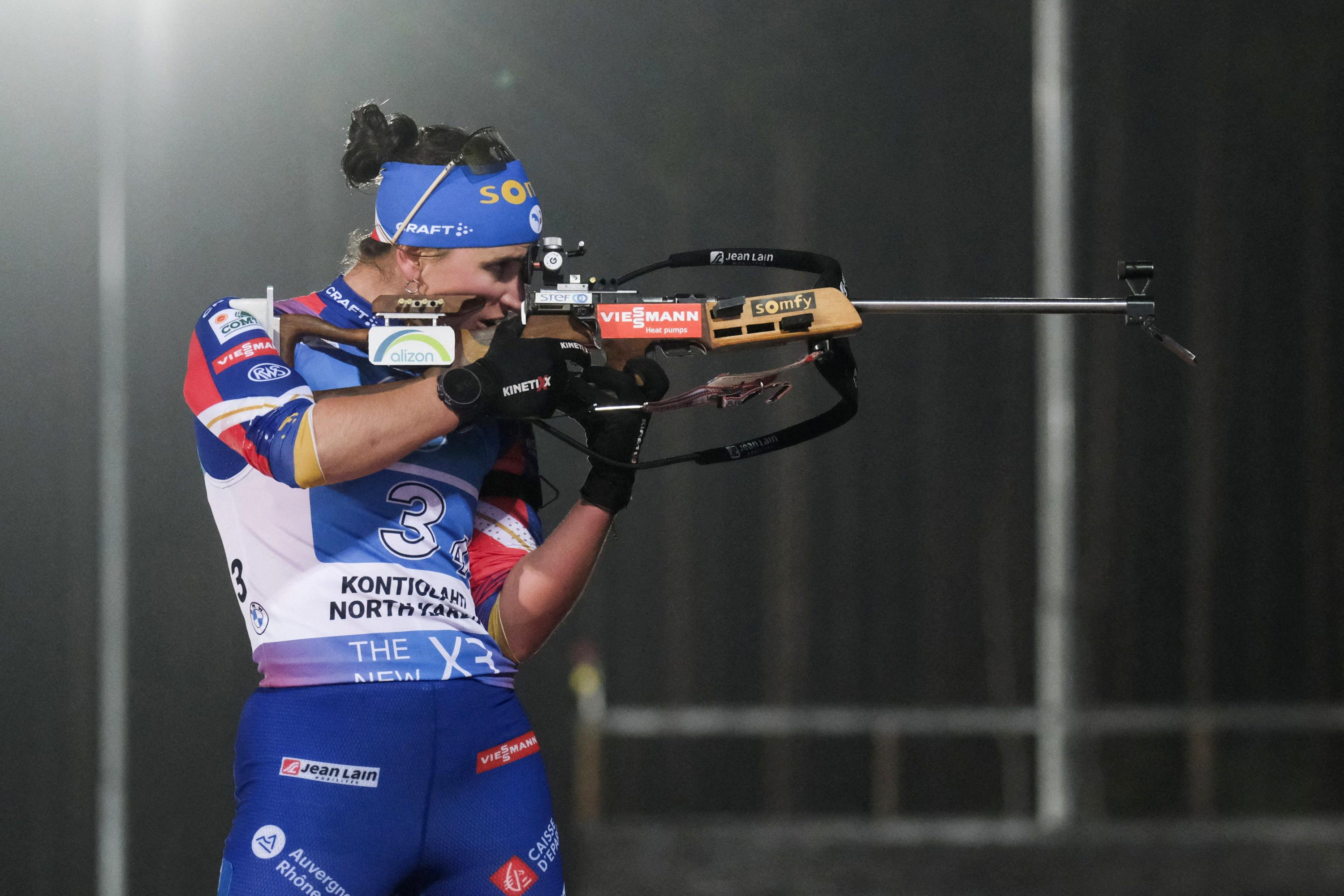 Biathlon : Julia Simon deuxième de la première mass start de la saison