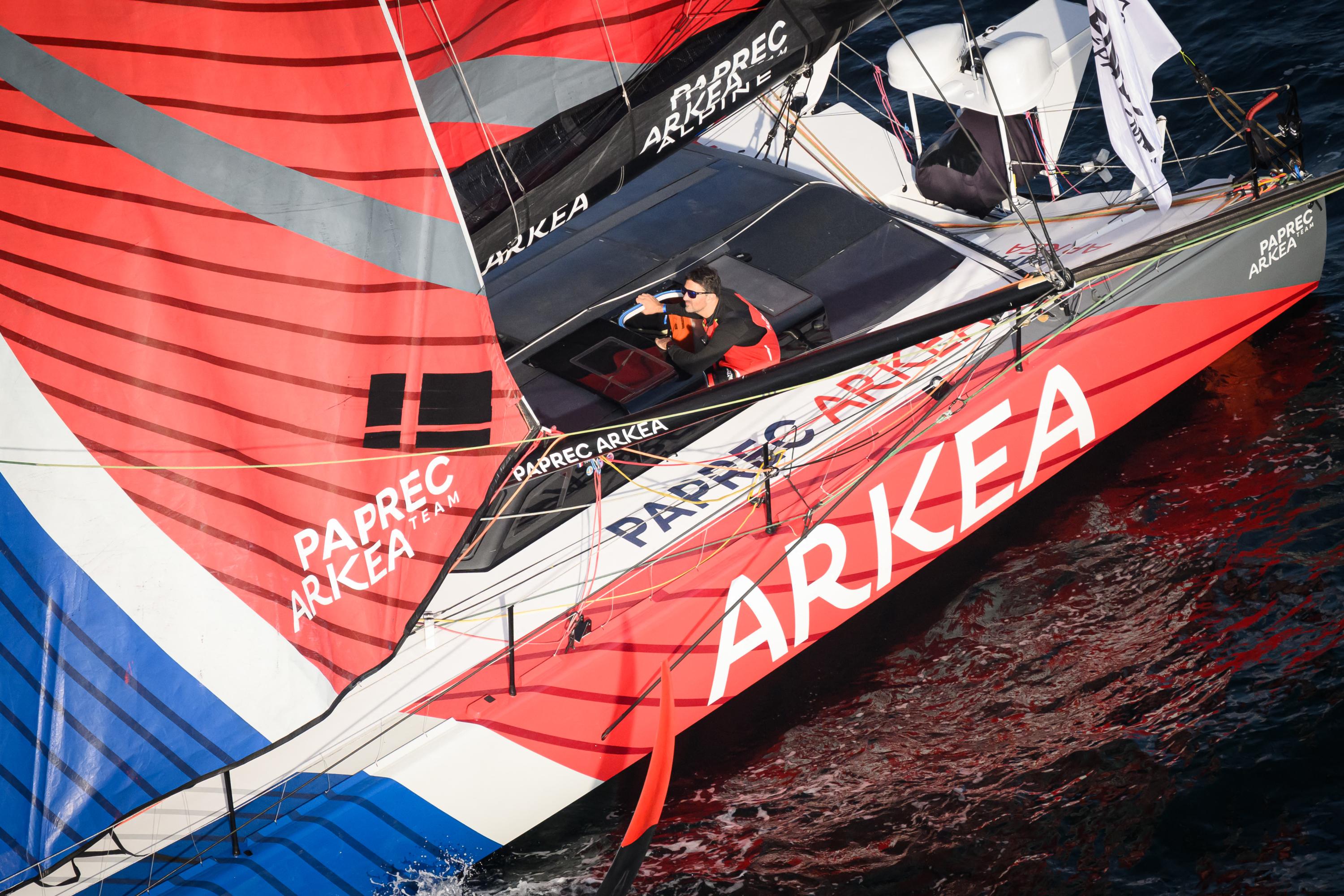 Vendée Globe : Charlie Dalin change de dauphin