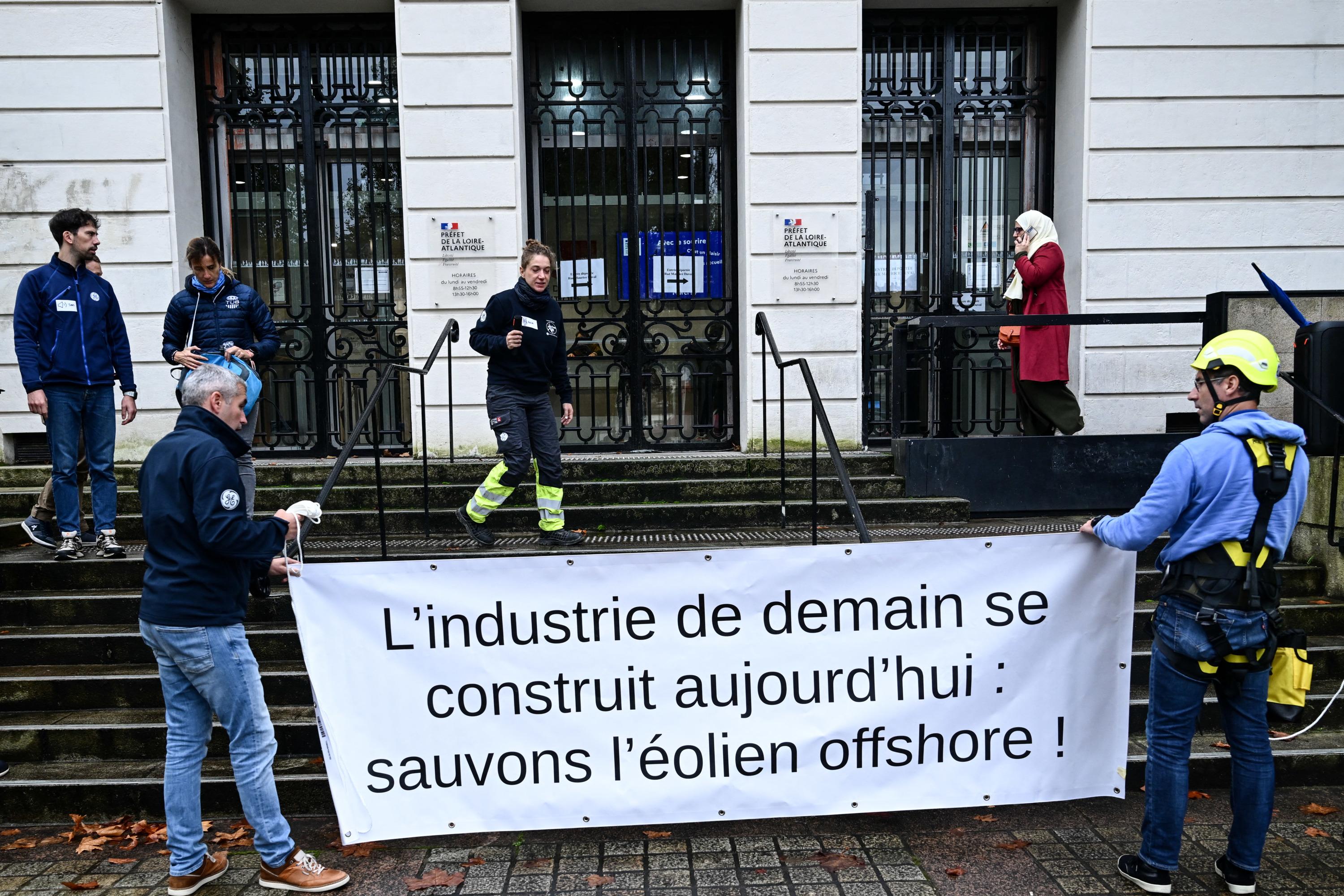 Éoliennes en mer : en Loire-Atlantique, des salariés bloquent depuis 4 jours un site de GE Vernova