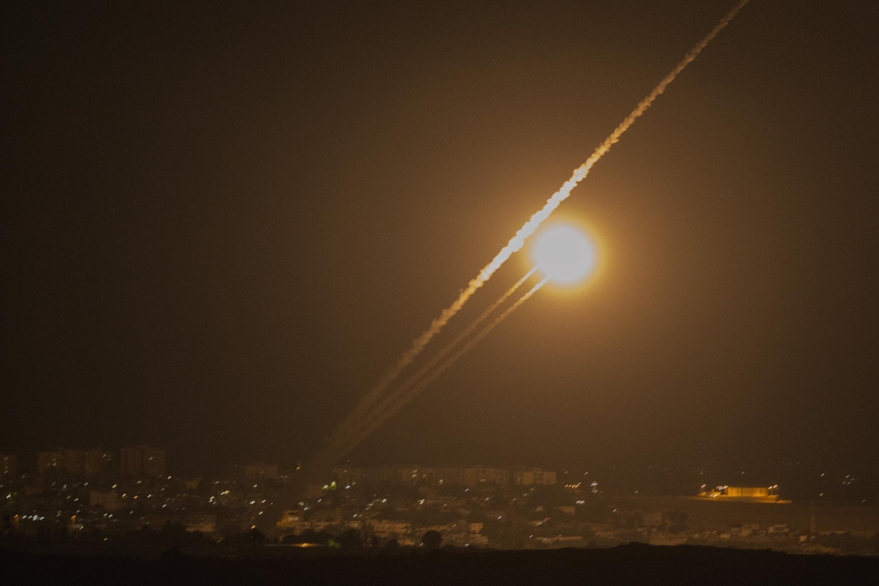 Tensions au Moyen-Orient : Israël intercepte un missile provenant du Yémen au lendemain d'une frappe sur Sanaa