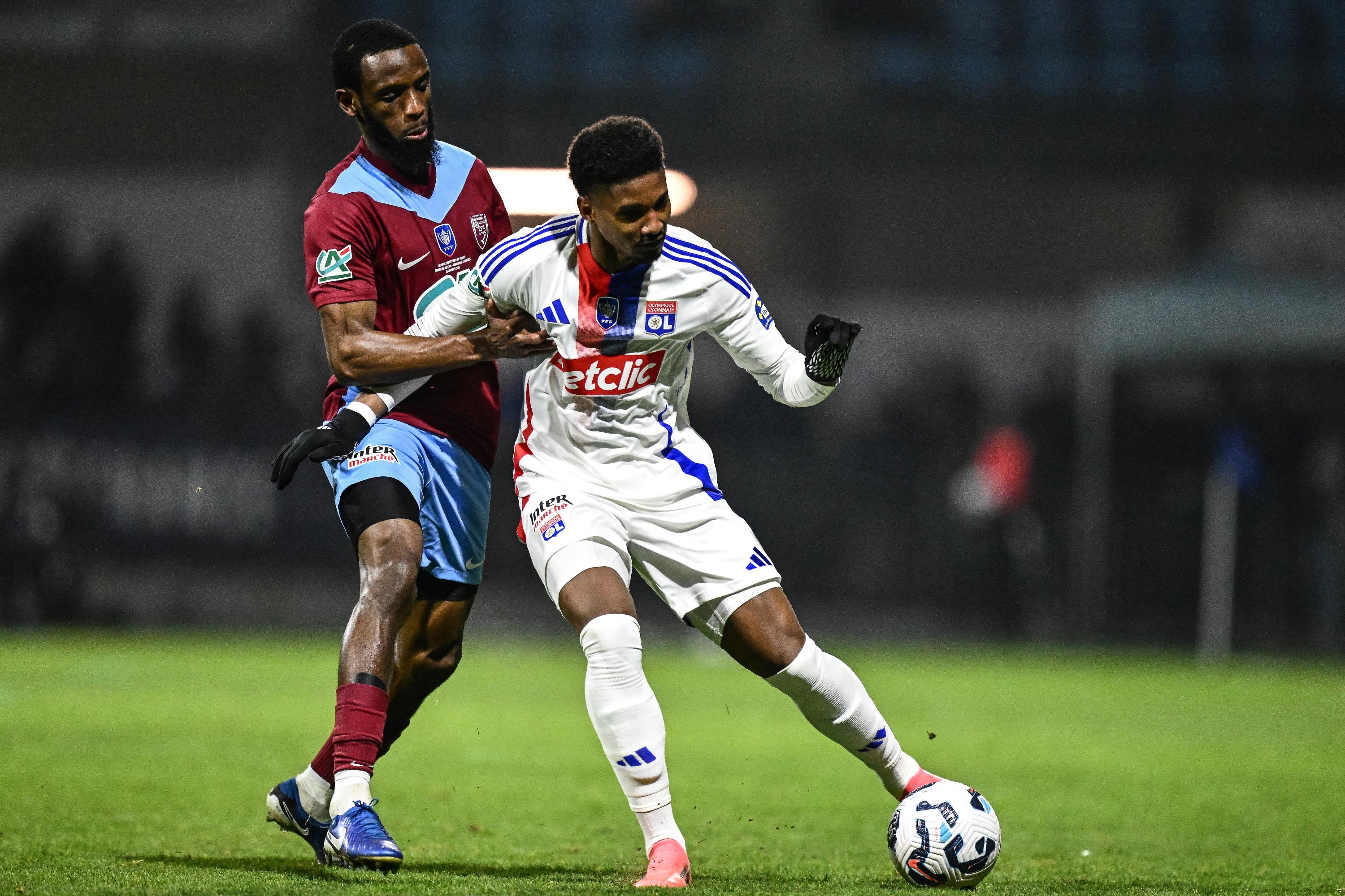 EN DIRECT - Coupe de France Multiplex 16es de finale: Lyon égalise face au petit poucet Bourgoin, Brest défie Nantes