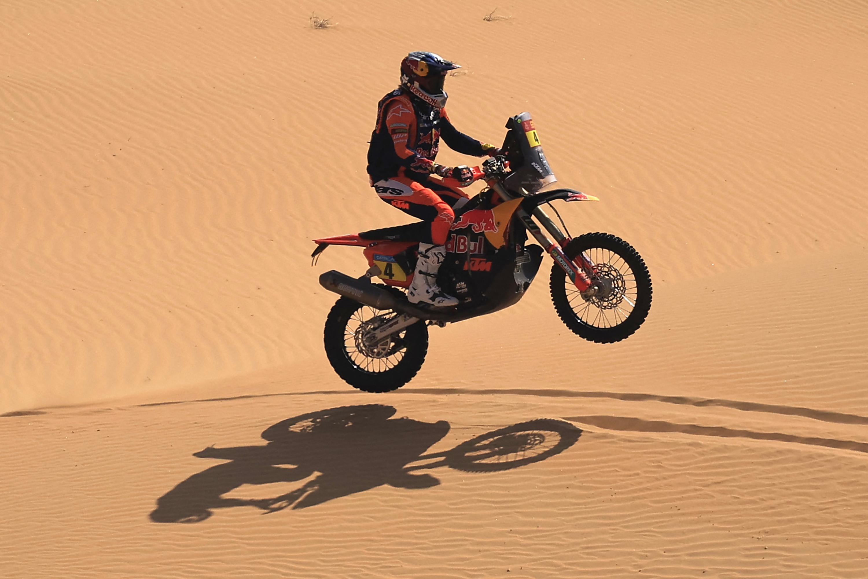 Dakar 2025 : modèle d’abnégation, Daniel Sanders remporte l’édition moto