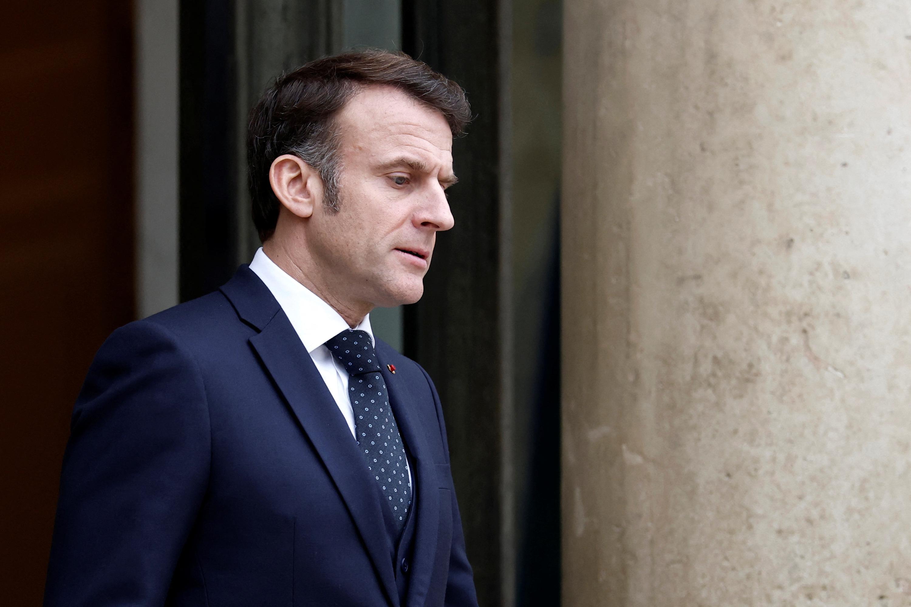 Les retraites, ce dossier qui poursuit Emmanuel Macron depuis huit ans