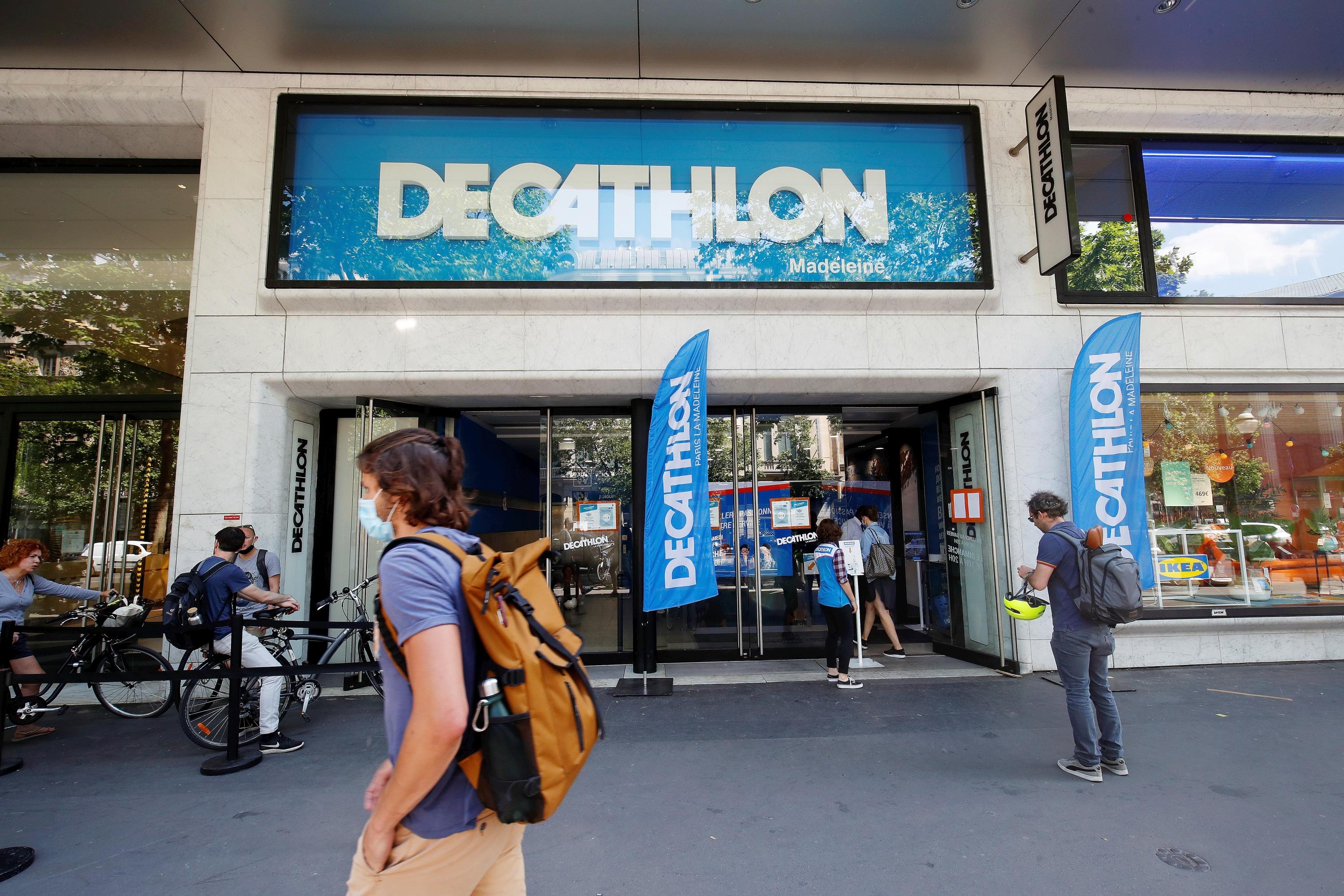 Decathlon accusé de bénéficier du travail forcé de Ouïghours en Chine