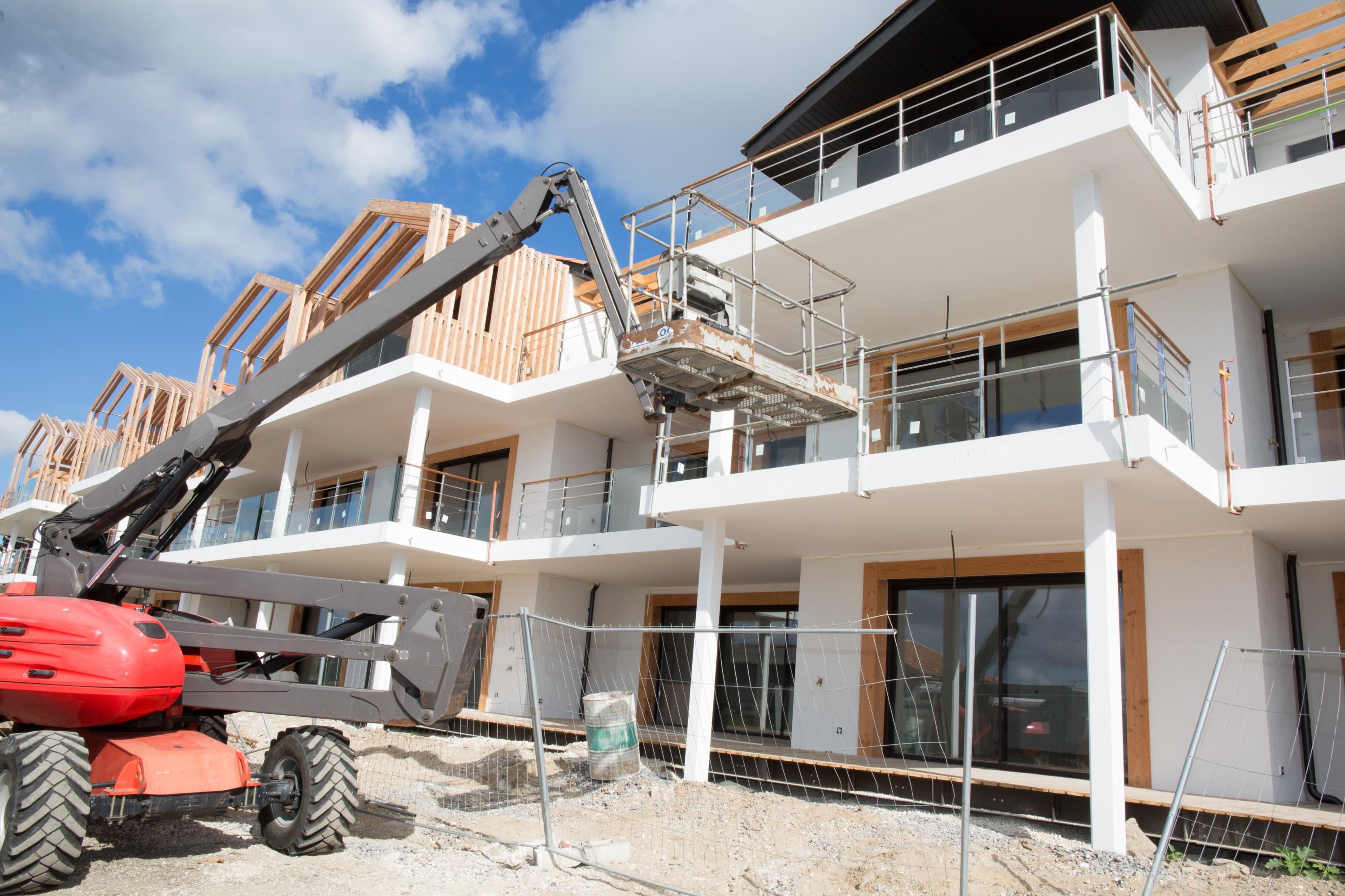 Le LLI offre divers avantages aux investisseurs : un taux de TVA réduit de 10% au lieu de 20%, un crédit d’impôts sur la taxe foncière pendant 15 à 20 ans.