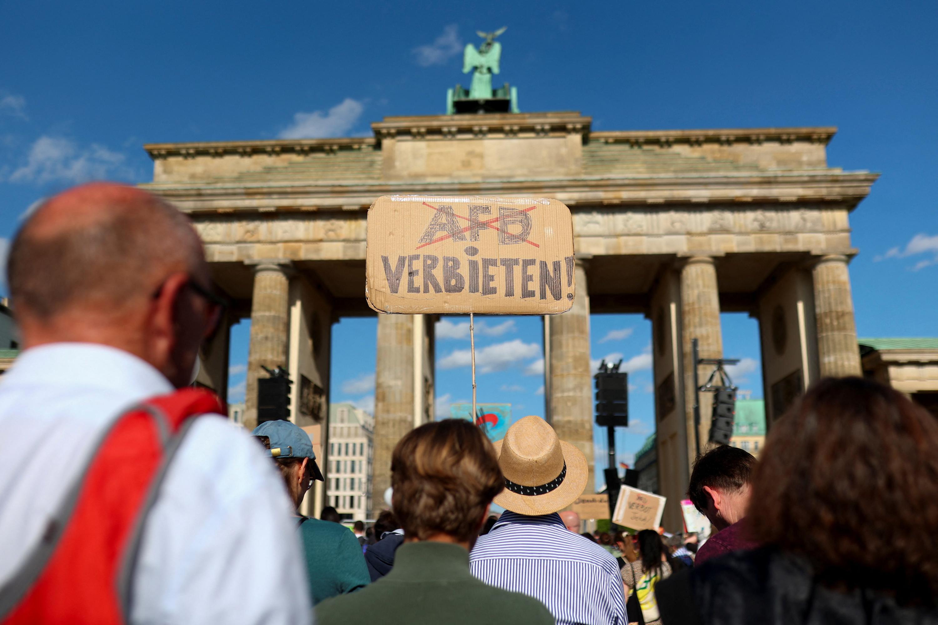Des milliers de manifestants en Allemagne pour l'interdiction de l'AfD