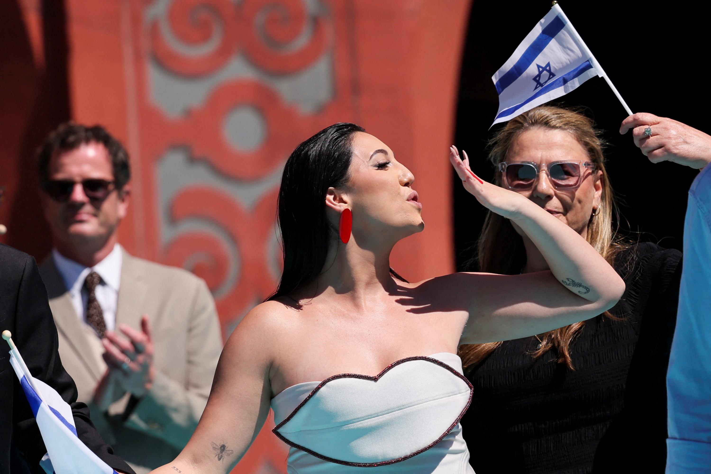 Eurovision 2025 : Israël porte plainte pour un «geste d’égorgement» lors de l’ouverture